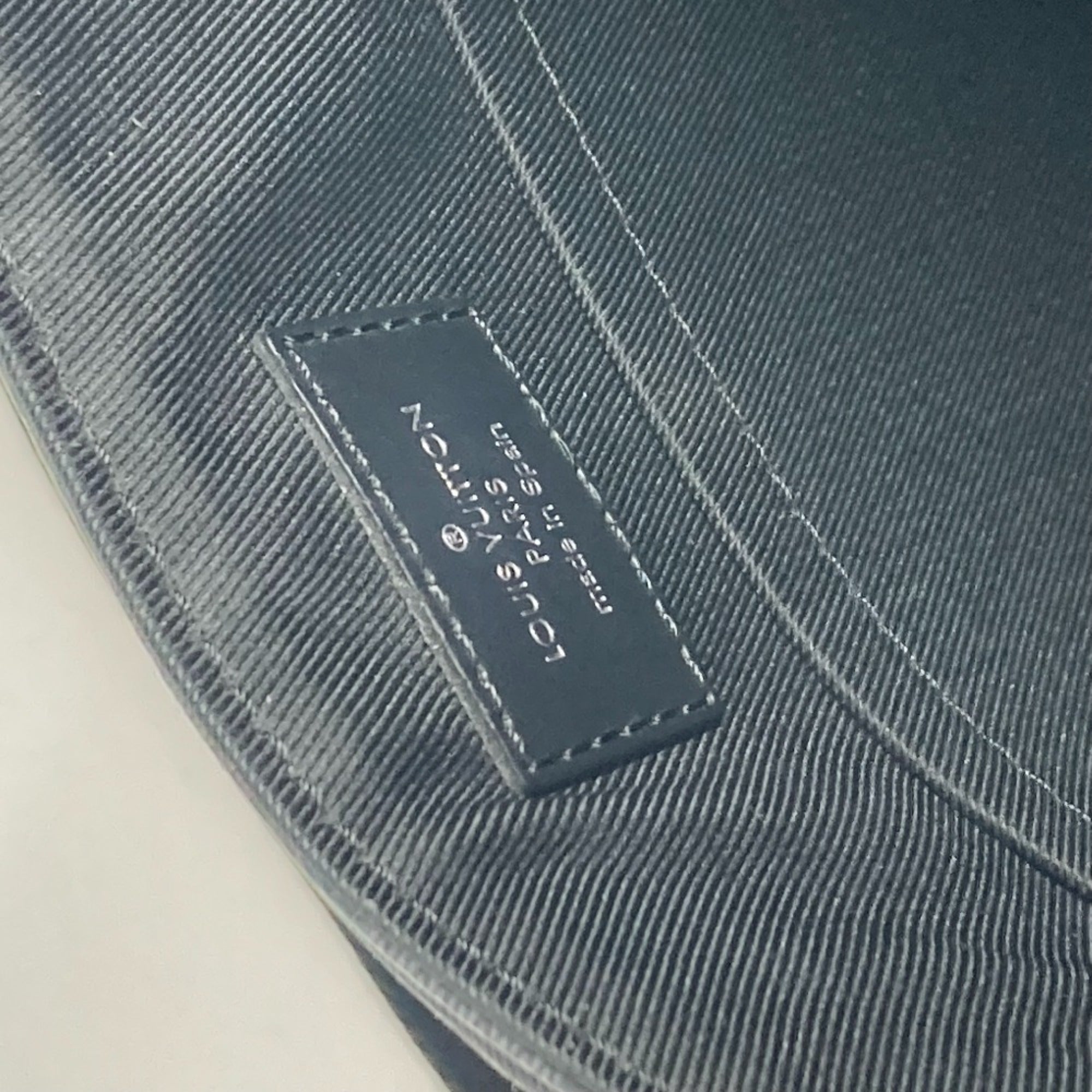 Louis Vuitton Black Damier Graphite Shoulder Bag (Pre-Owned)