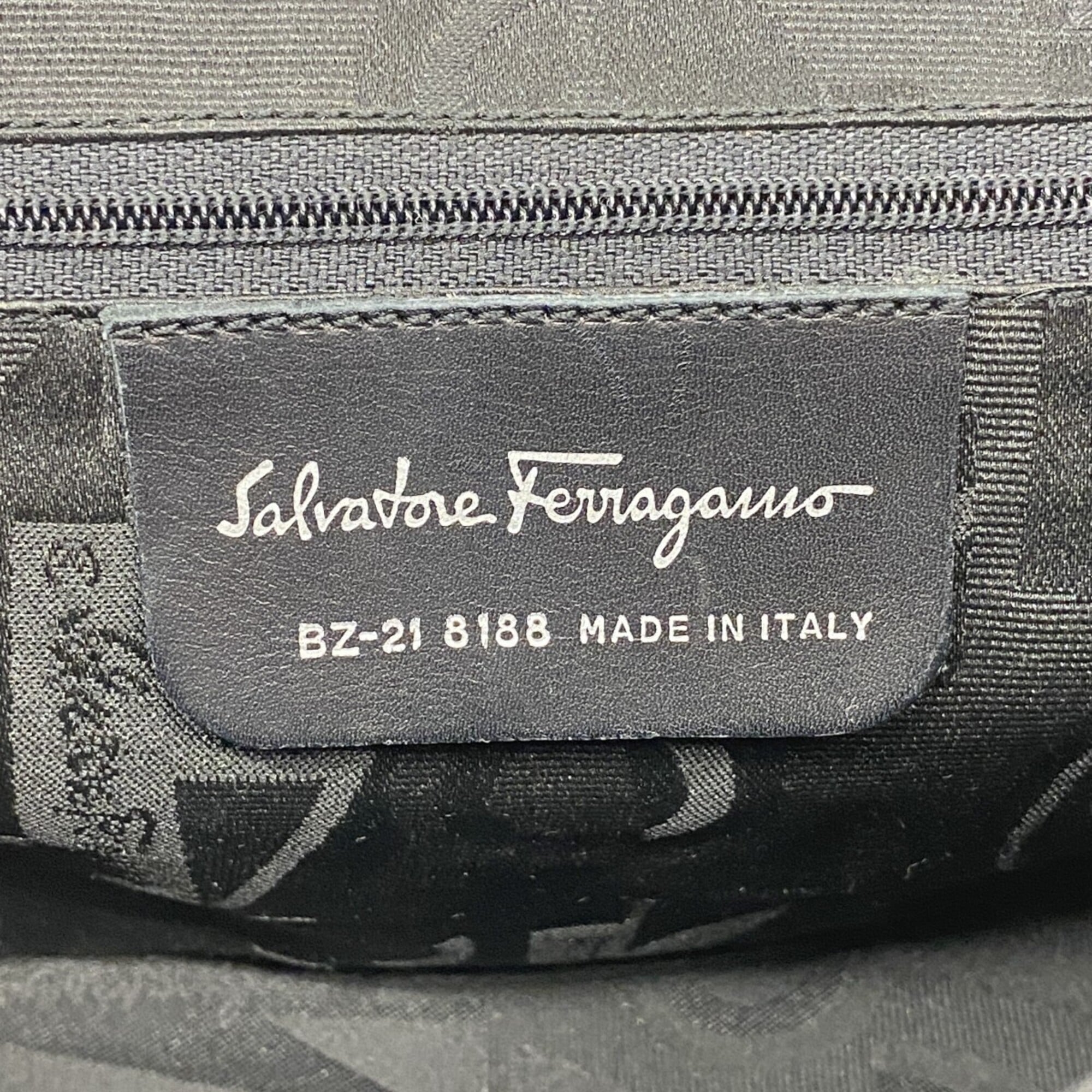 Salvatore Ferragamo Black Nylon Canvas Shoulder Bag (Pre-Owned)