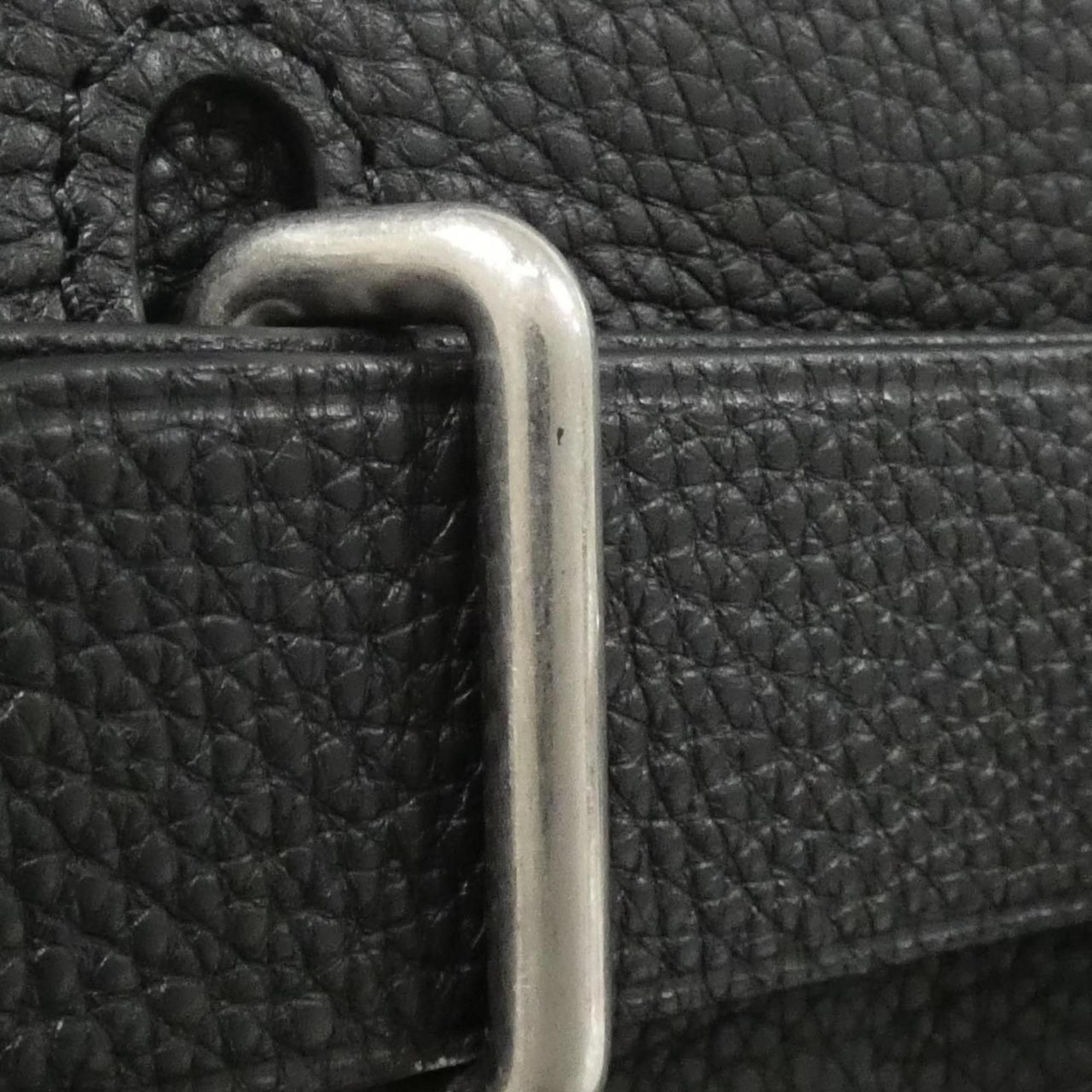 Louis Vuitton Black Shoulder Bag (Pre-Owned)