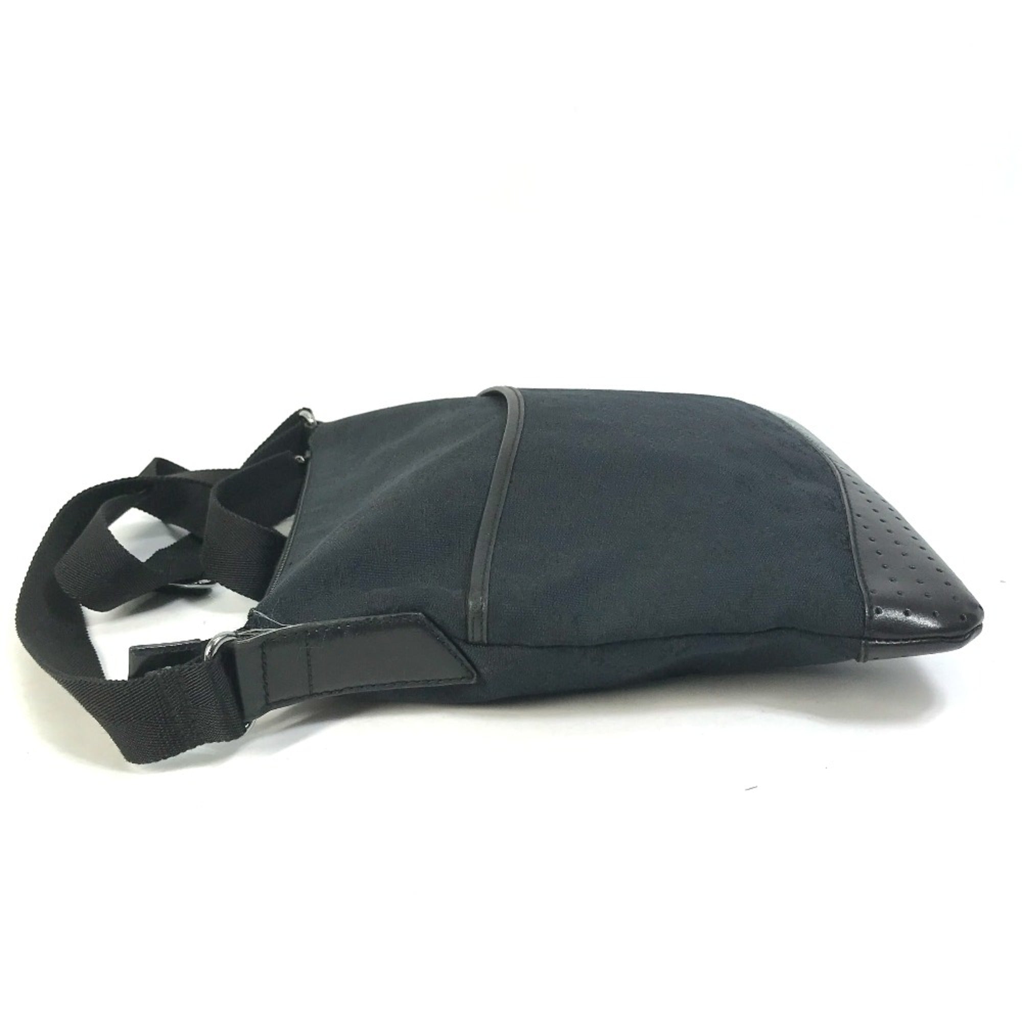 Gucci Black Other Shoulder Bag (Pre-Owned)