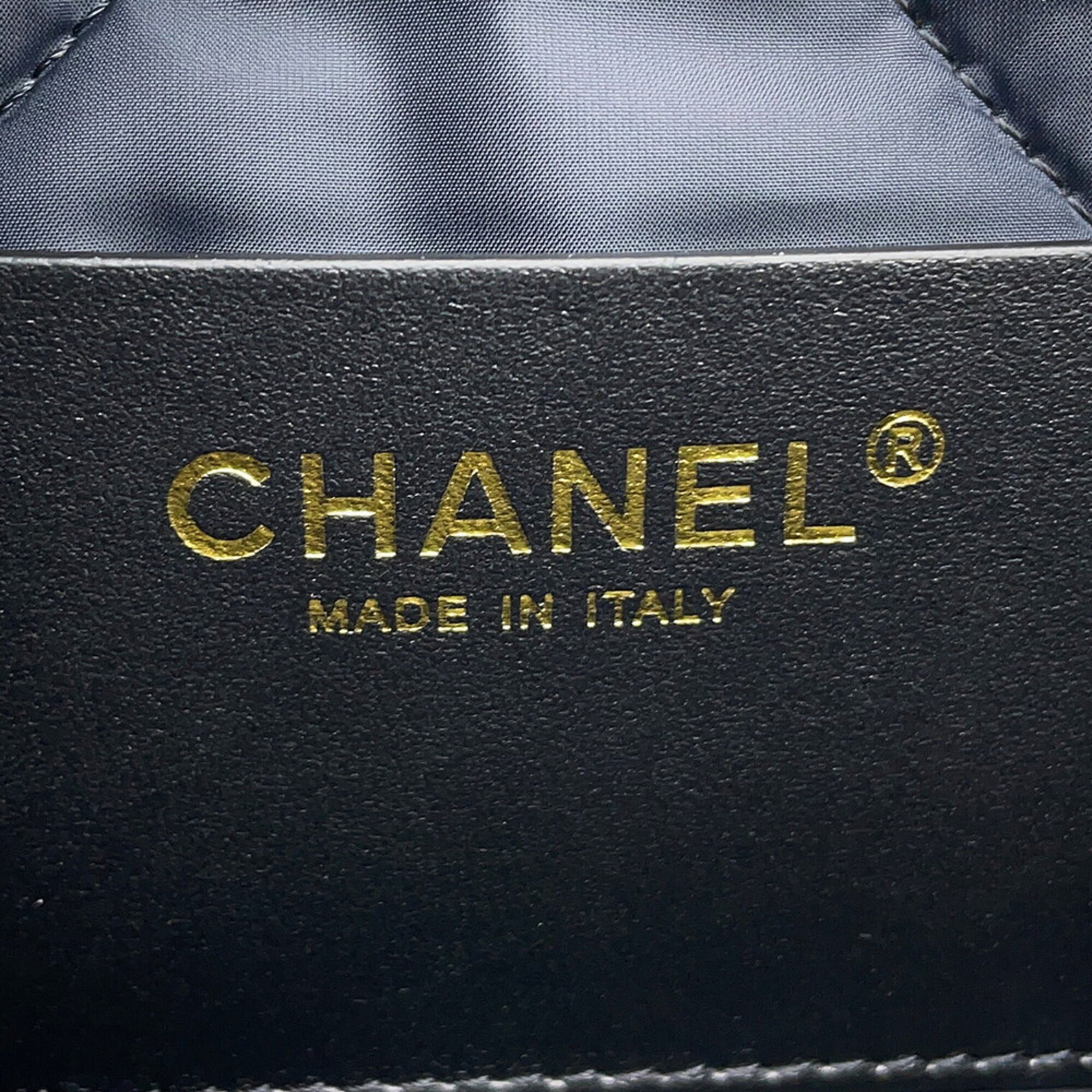 Chanel Black White Nylon Handbag Shoulder Bag (Pre-Owned)