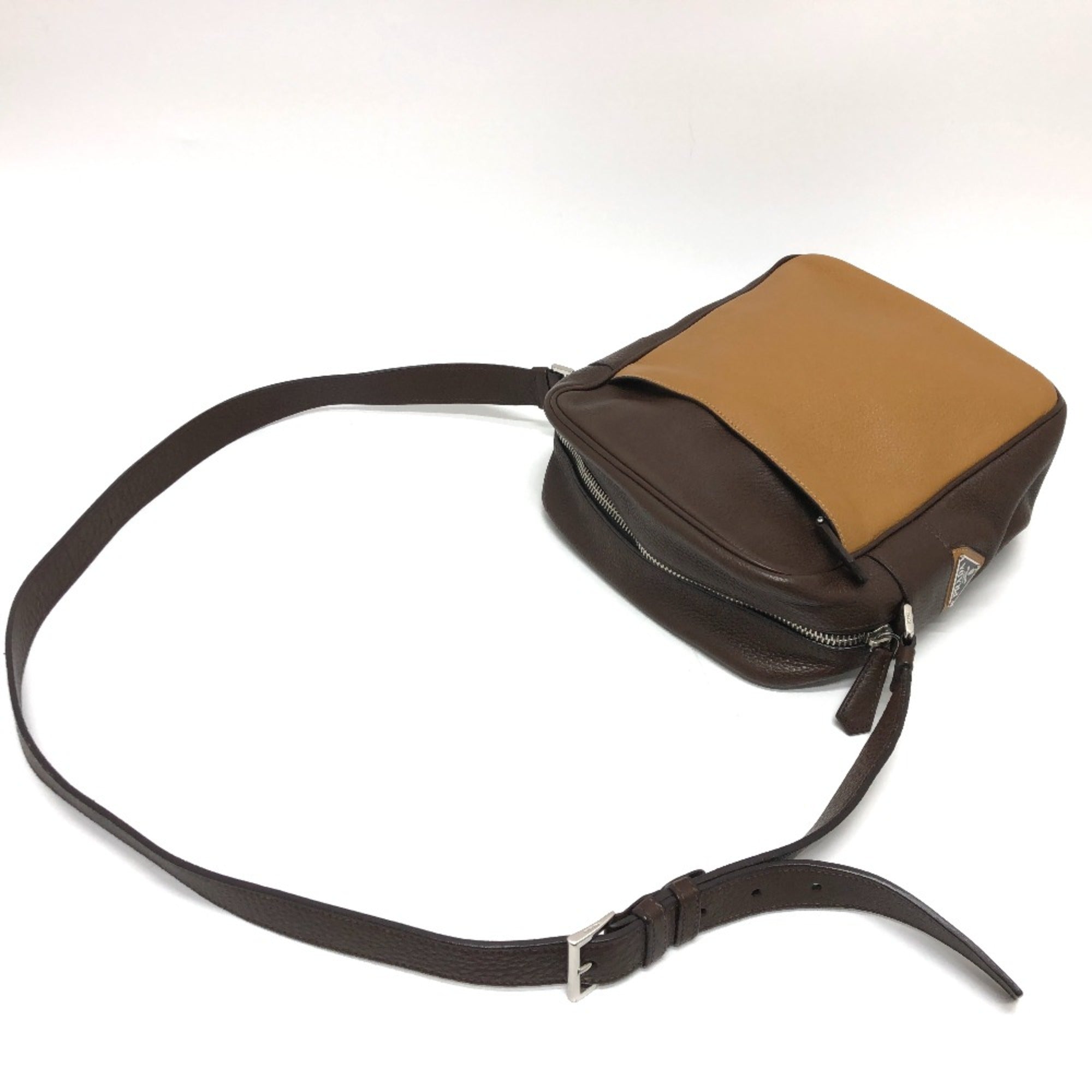 Prada Brown Leather Shoulder Bag (Pre-Owned)