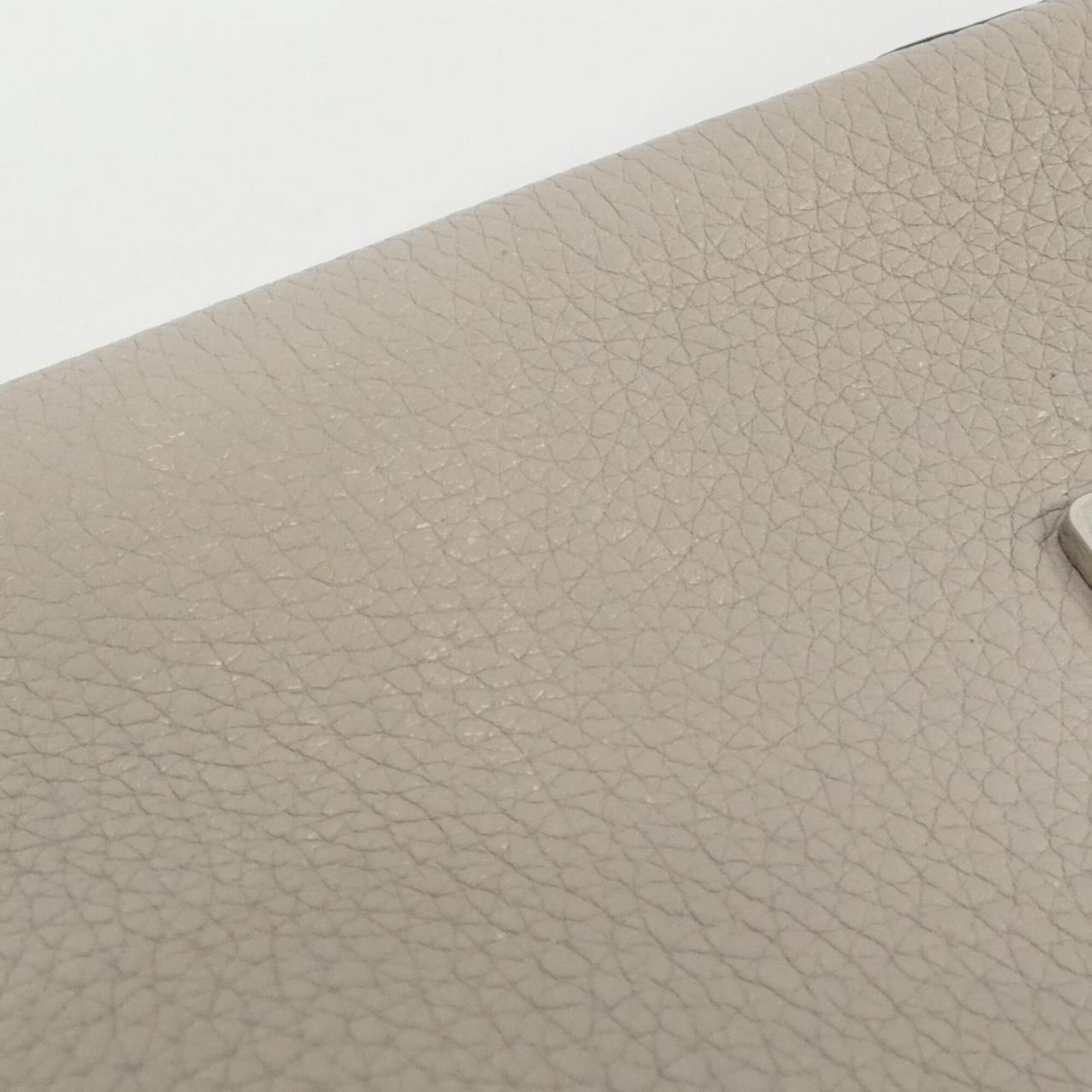 Fendi Gray Leather Shoulder Bag (Pre-Owned)