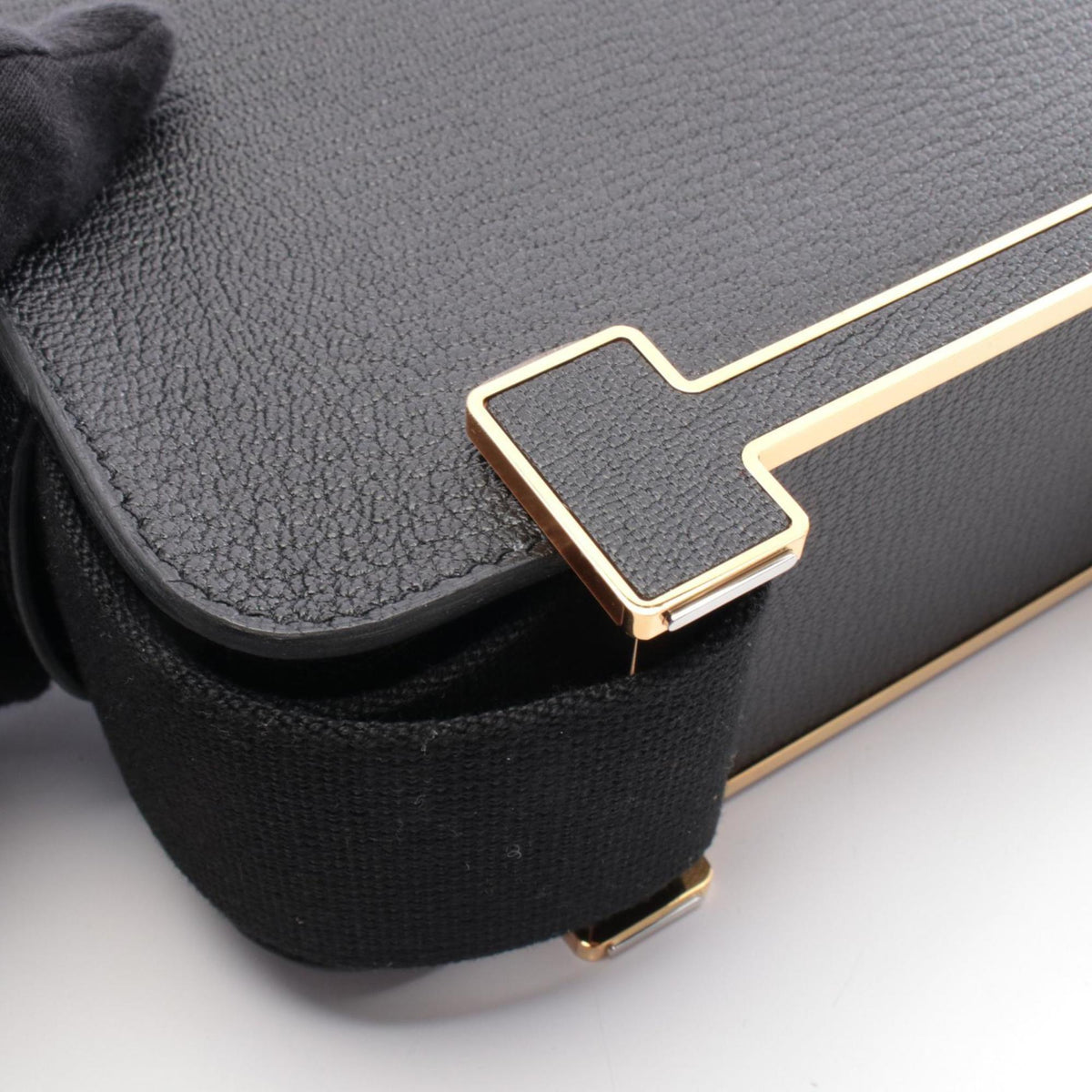 Hermes Black Chevre Leather Leather Handbag Shoulder Bag (Pre-Owned)