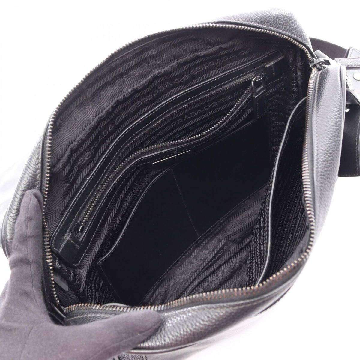 Prada Black Leather Handbag Shoulder Bag (Pre-Owned)