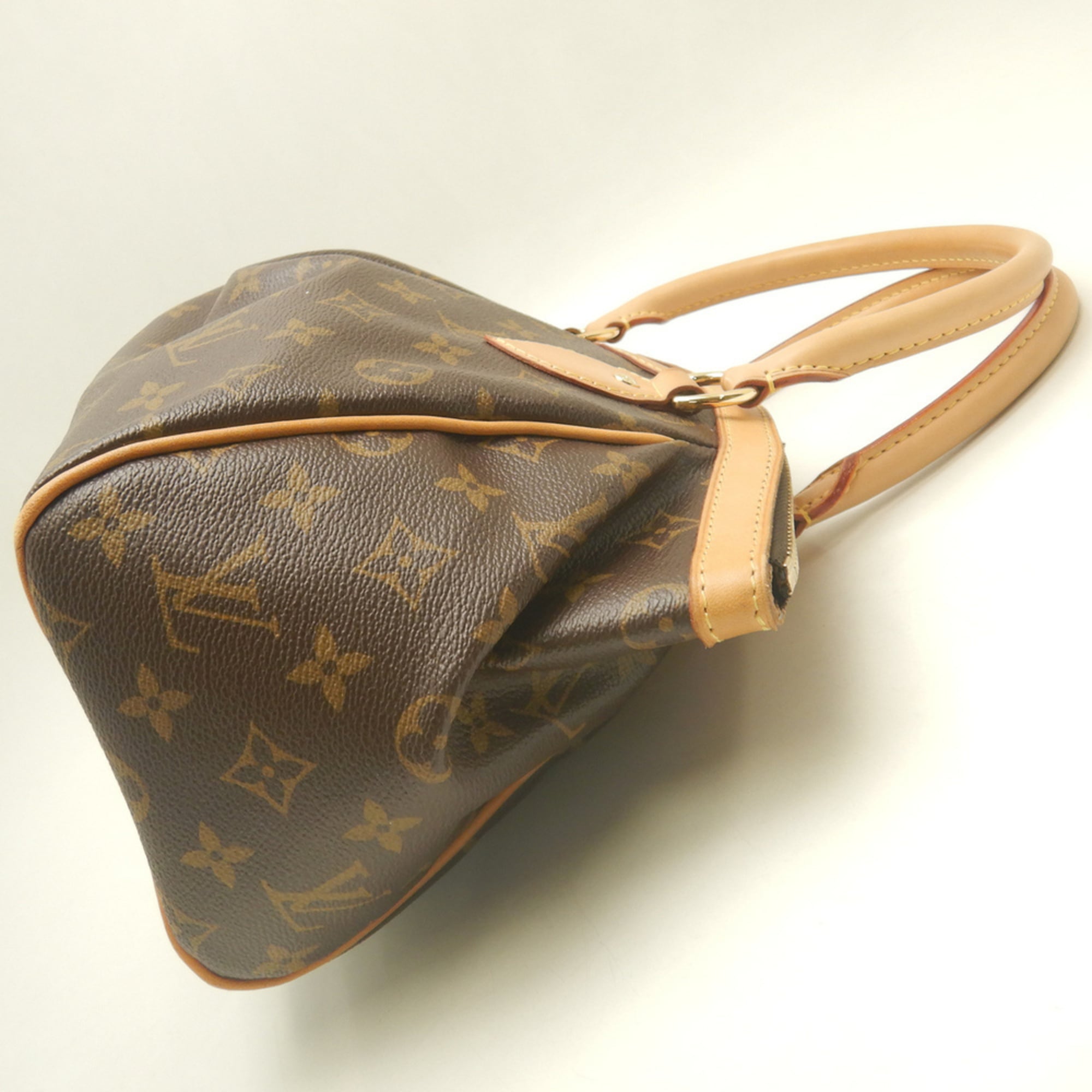 Louis Vuitton Brown Monogram Canvas Handbag (Pre-Owned)