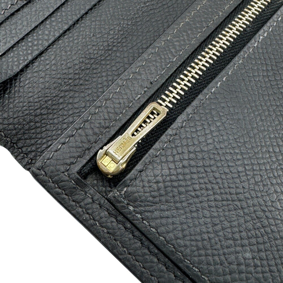 Hermes Black Leather Long Wallet (Bi-Fold) (Pre-Owned)