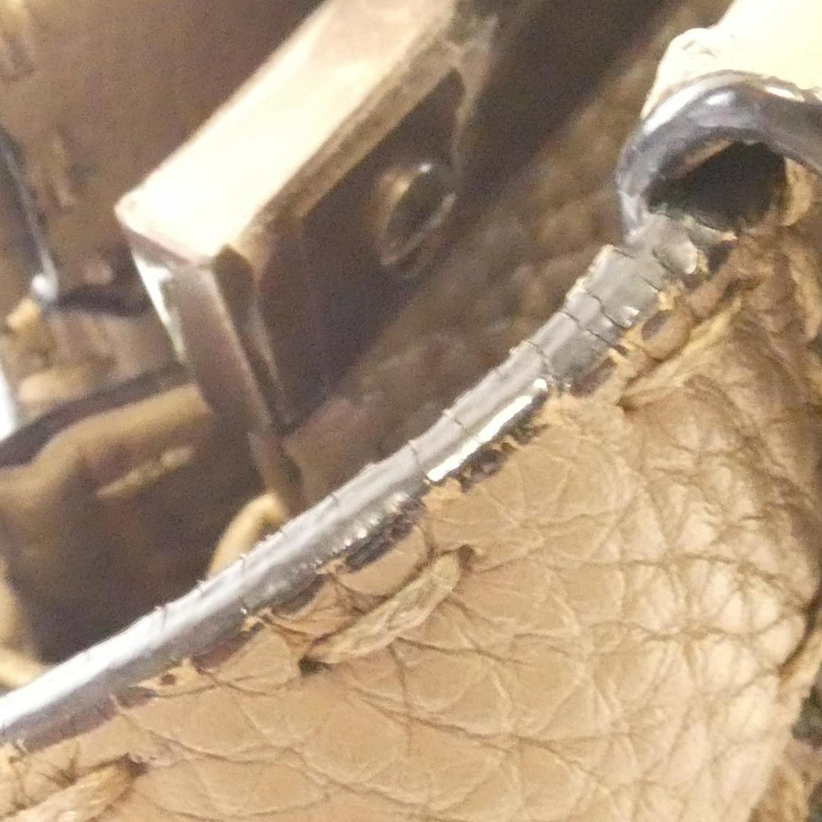 Fendi Beige Leather Handbag (Pre-Owned)