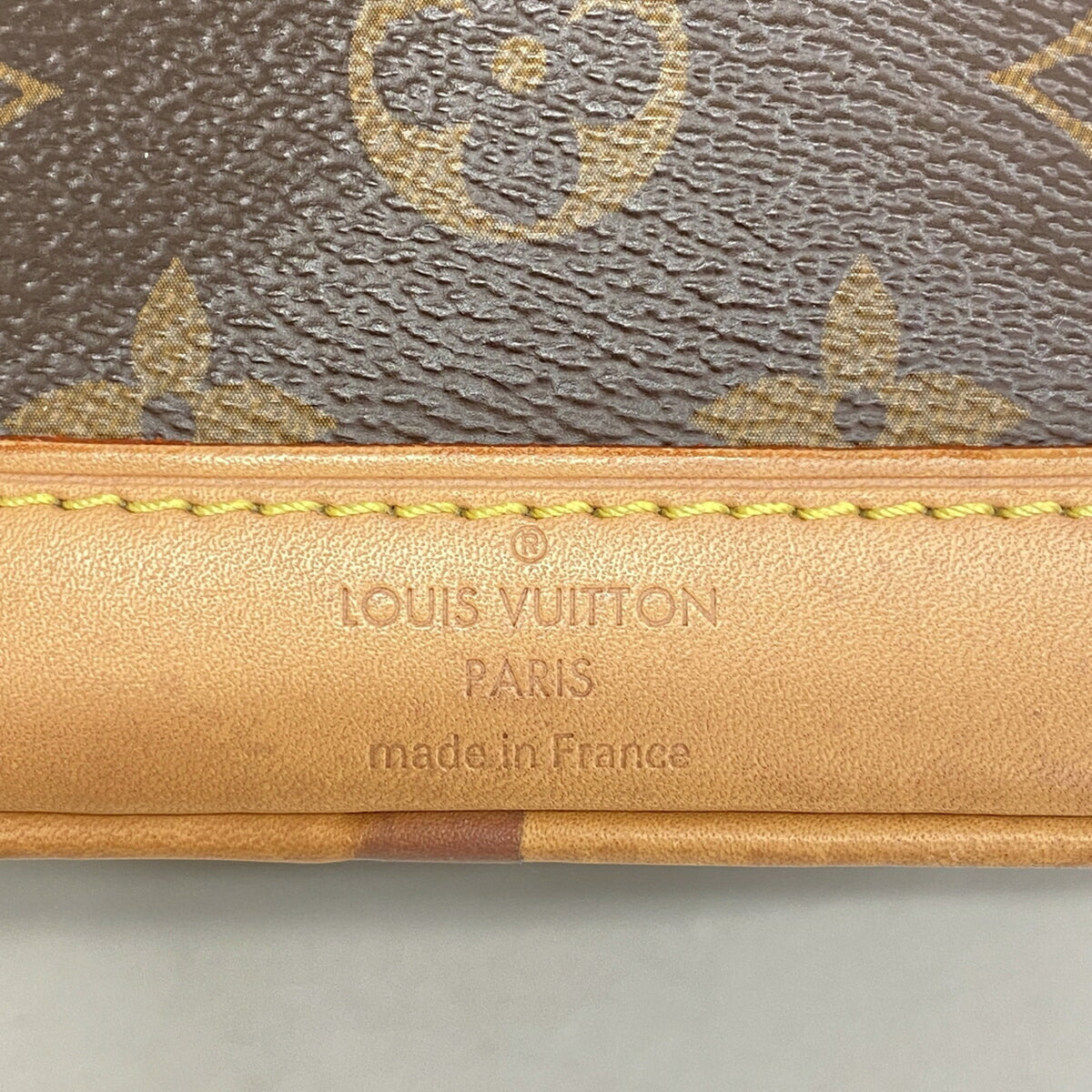 Louis Vuitton Brown Handbag (Pre-Owned)