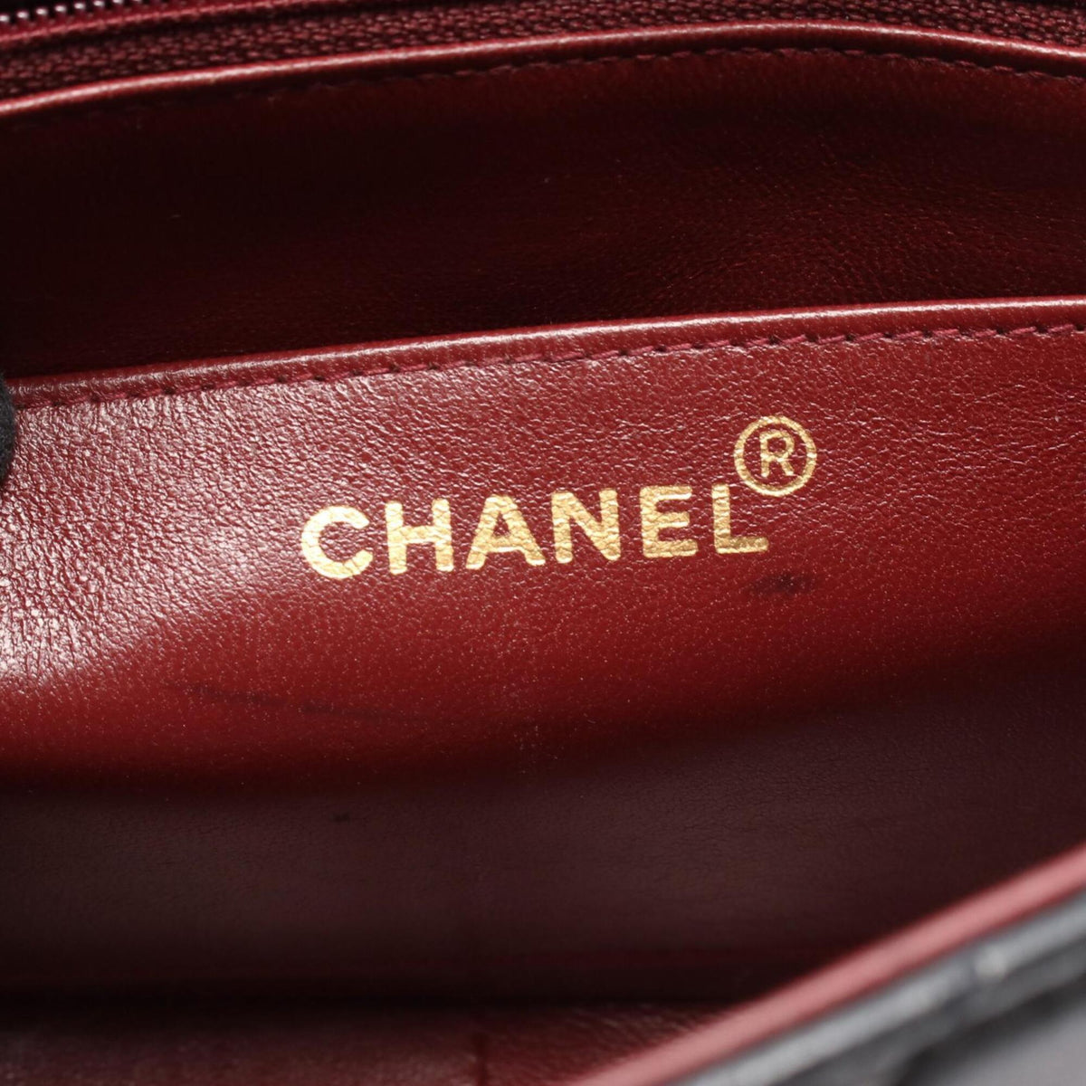 Chanel Black Leather Handbag Shoulder Bag (Pre-Owned)