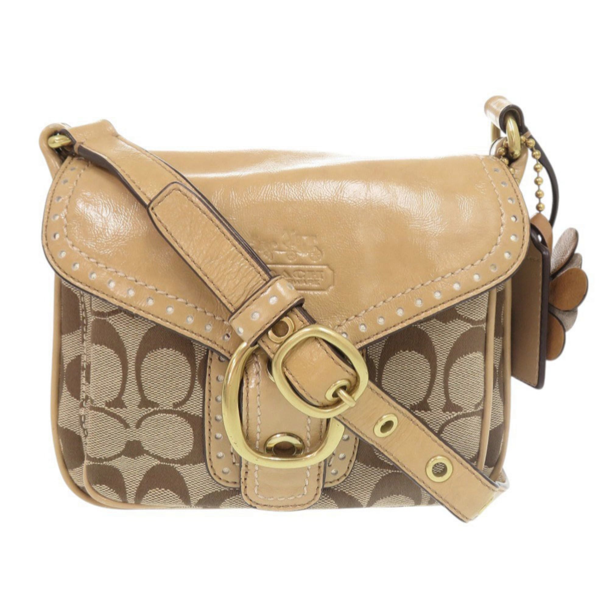 Coach Beige Canvas Patent Leather Shoulder Bag (Pre-Owned)