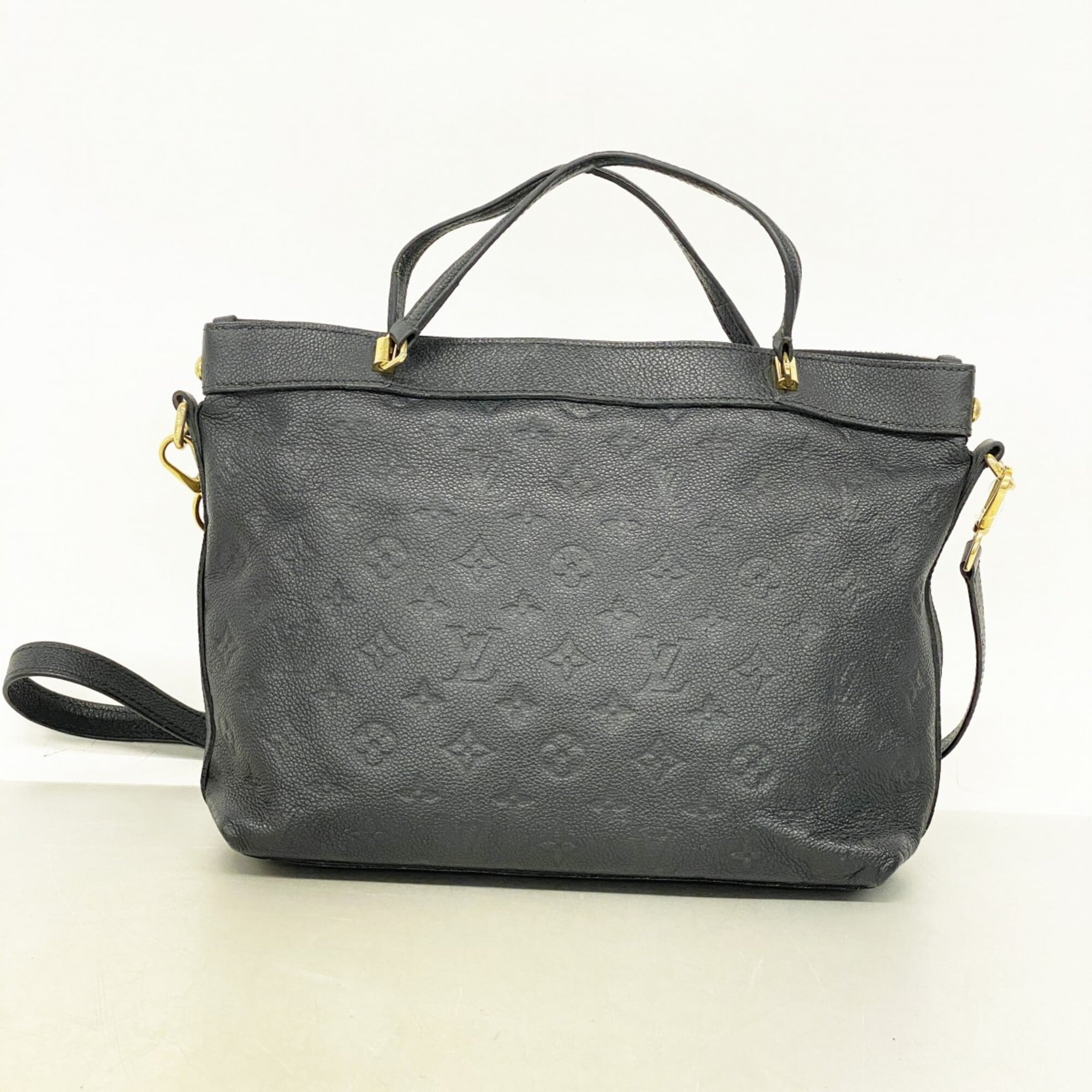 Louis Vuitton Noir Handbag (Pre-Owned)