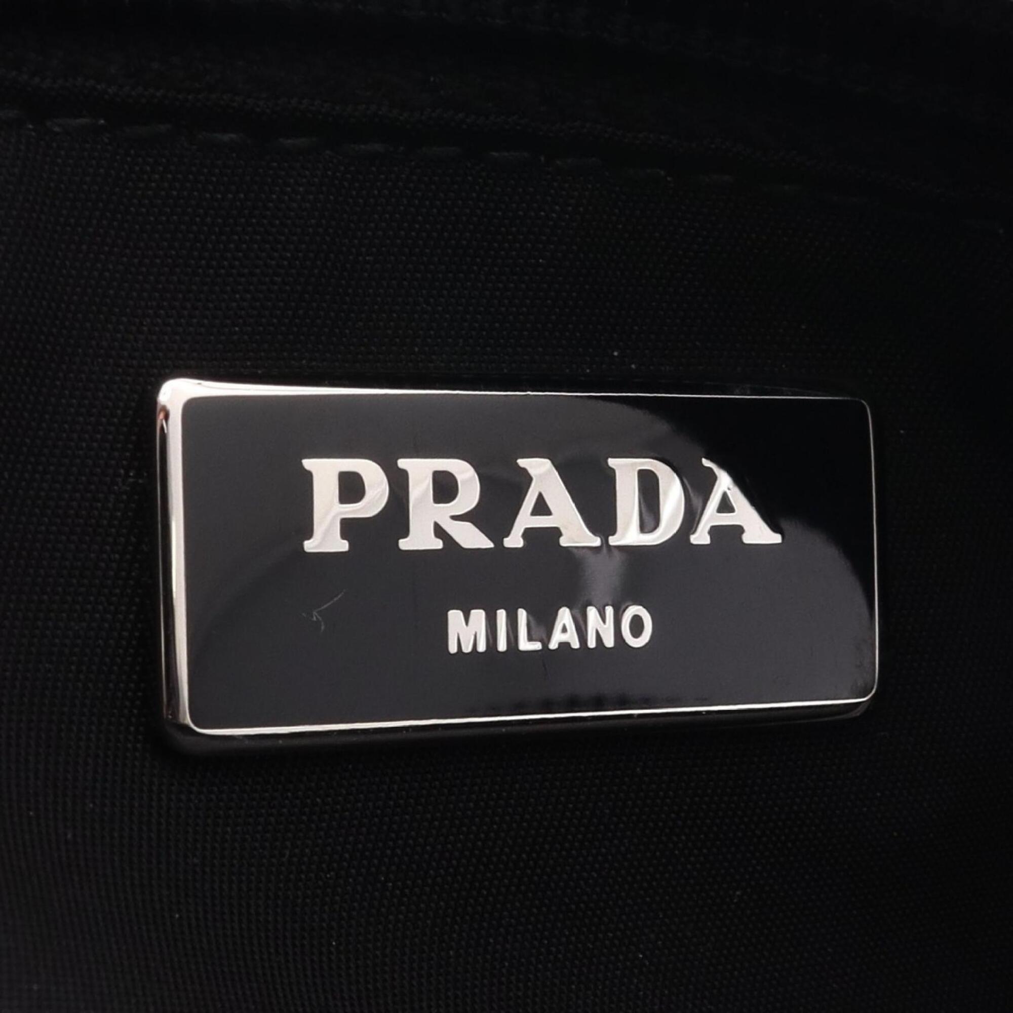 Prada Black White Nylon Leather Fanny Pack Handbag (Pre-Owned)