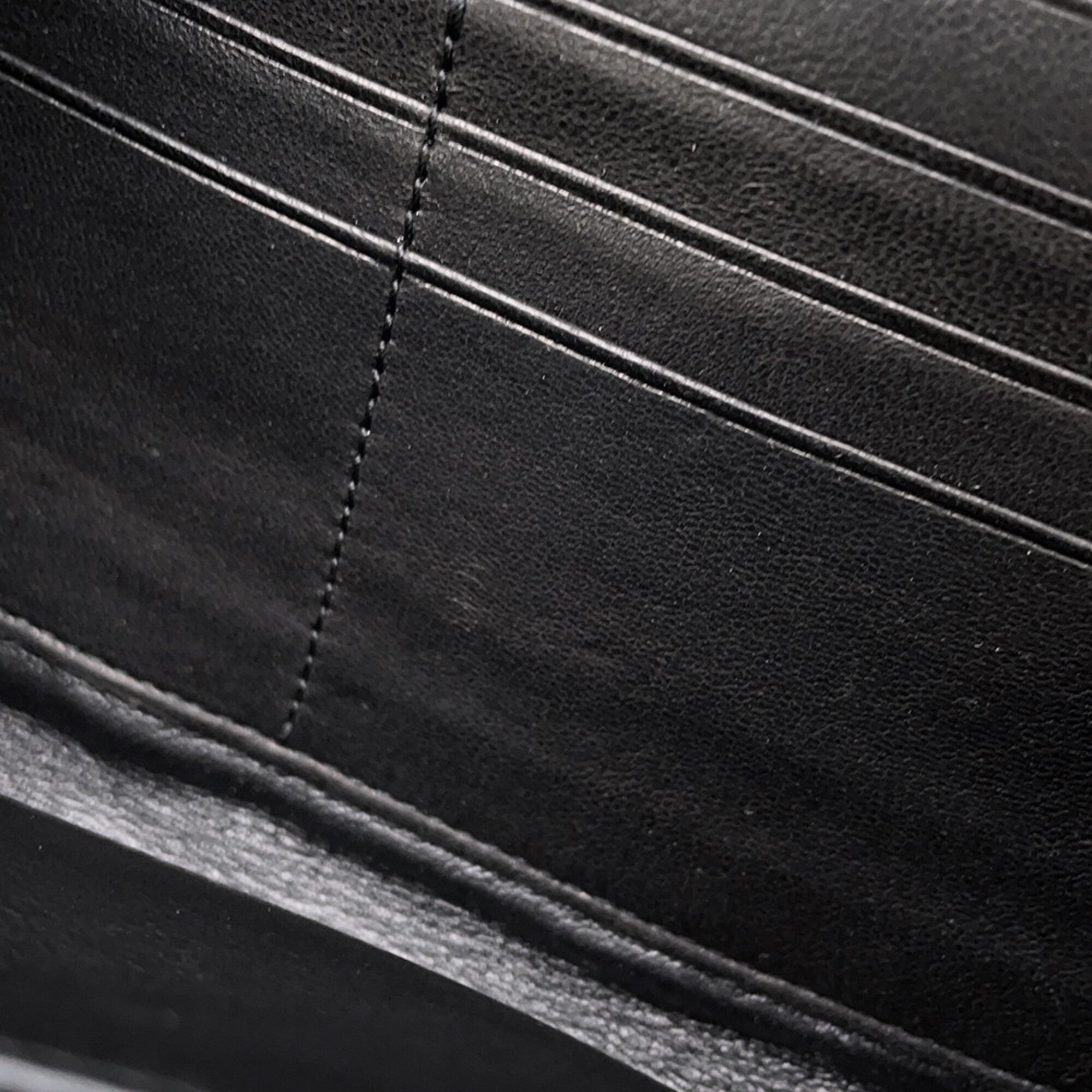 Yves Saint Laurent Black Leather Chain/Shoulder Wallet (Pre-Owned)