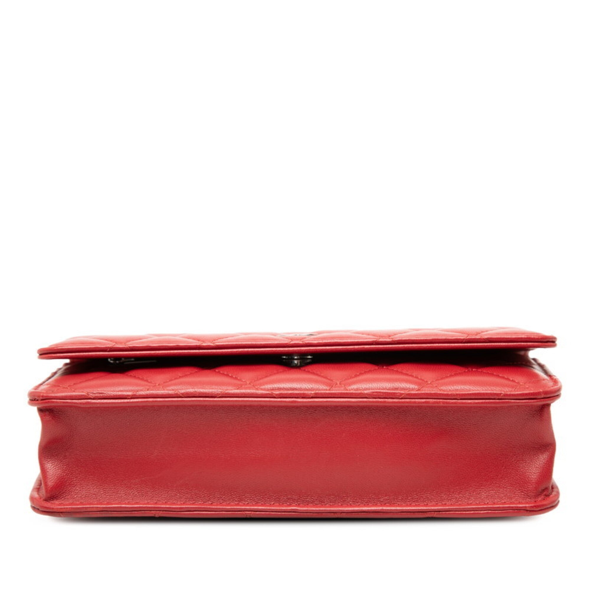 Chanel Red Color Leather Shoulder Bag (Pre-Owned)