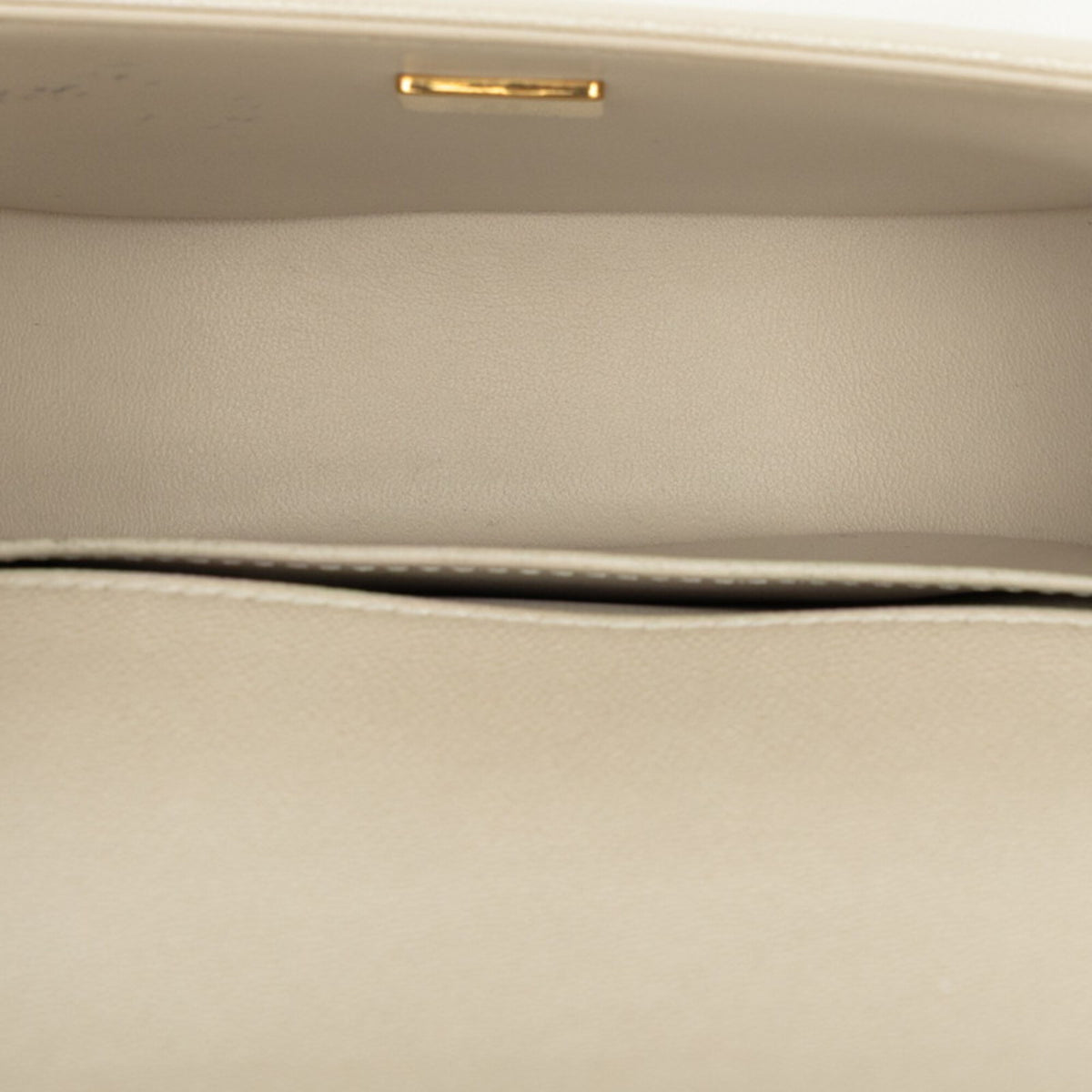 Chanel Ivory White Ivory Shoulder Bag (Pre-Owned)