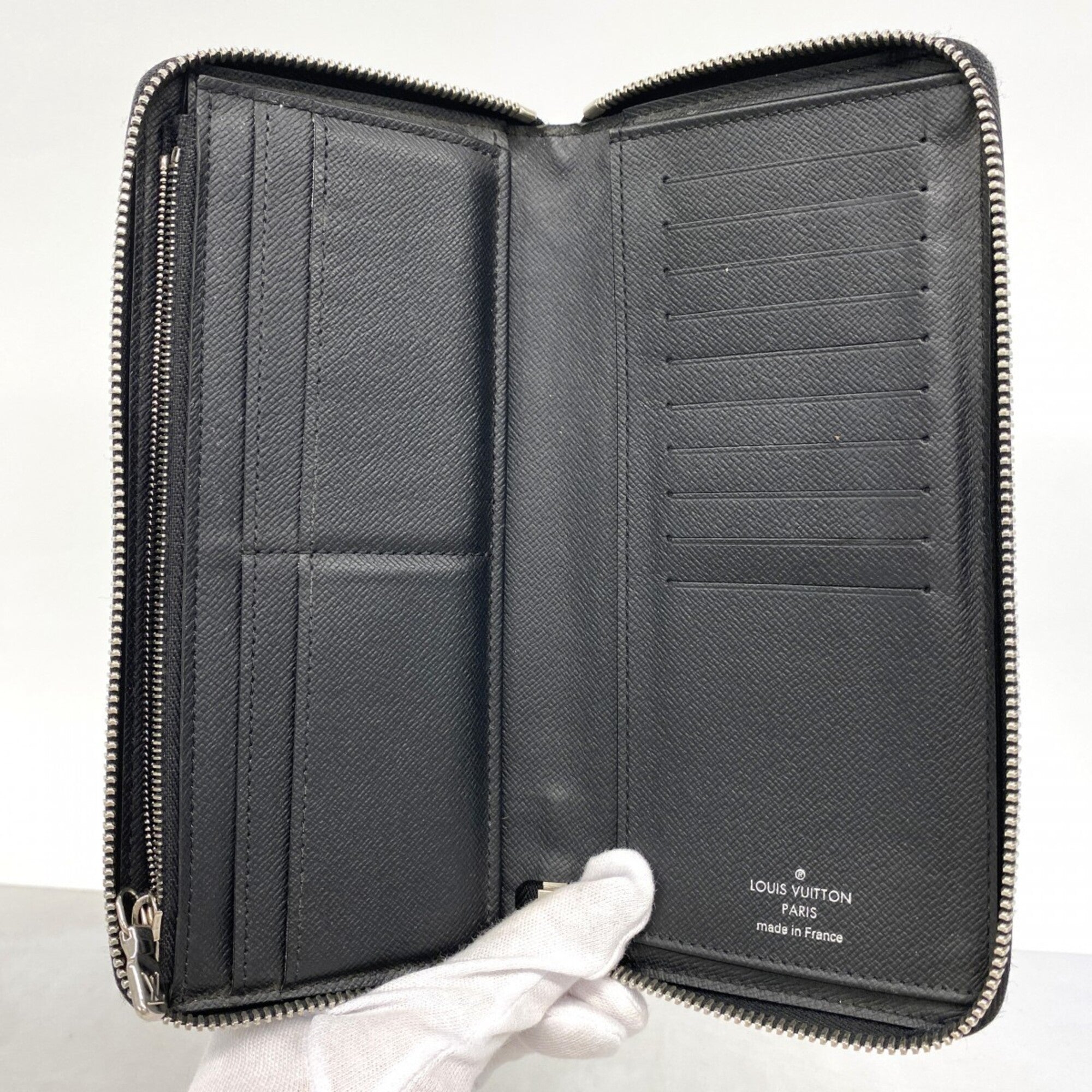 Louis Vuitton Noir Long Wallet (Bi-Fold) (Pre-Owned)