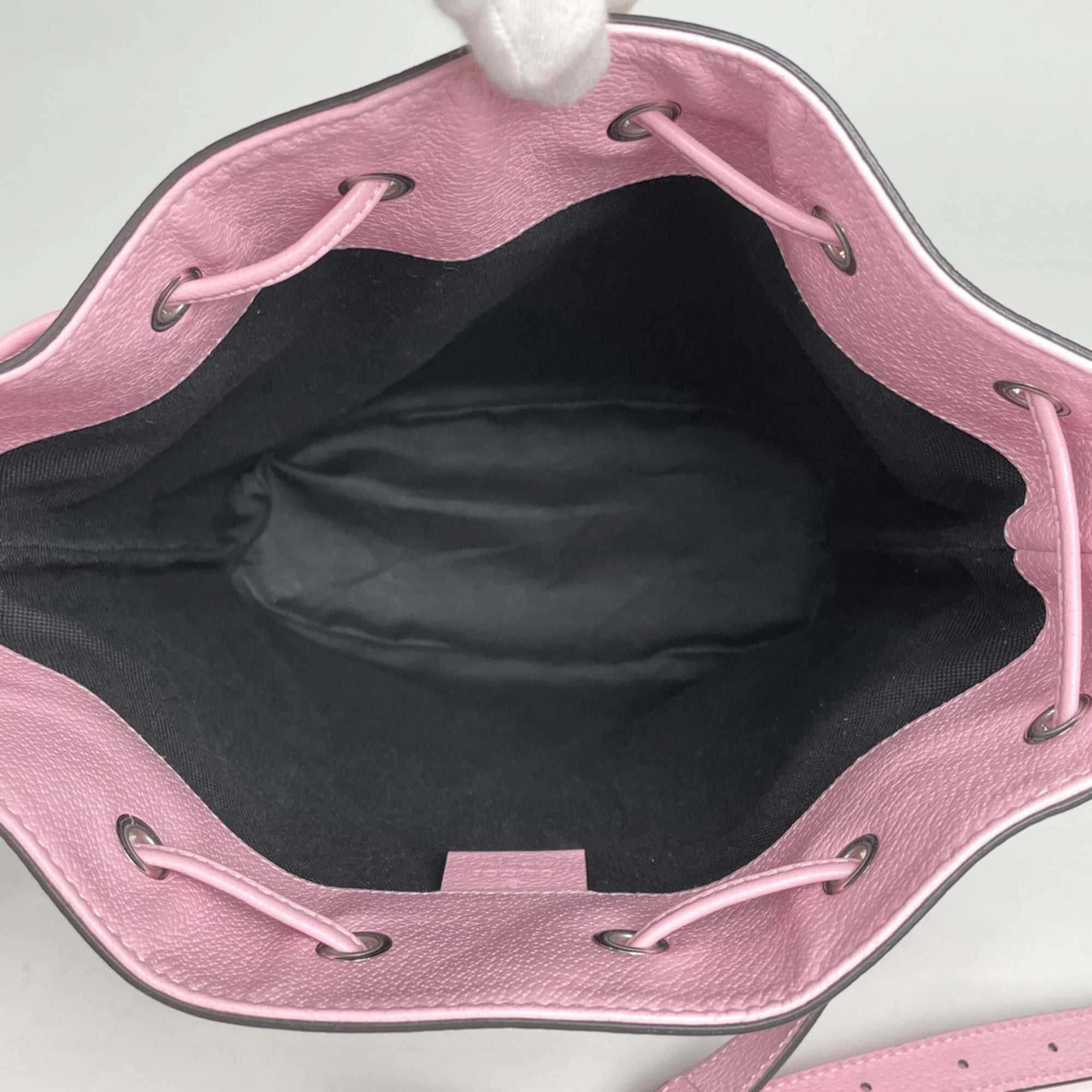 Gucci Black Multi-Color Pink Coated Canvas Shoulder Bag (Pre-Owned)