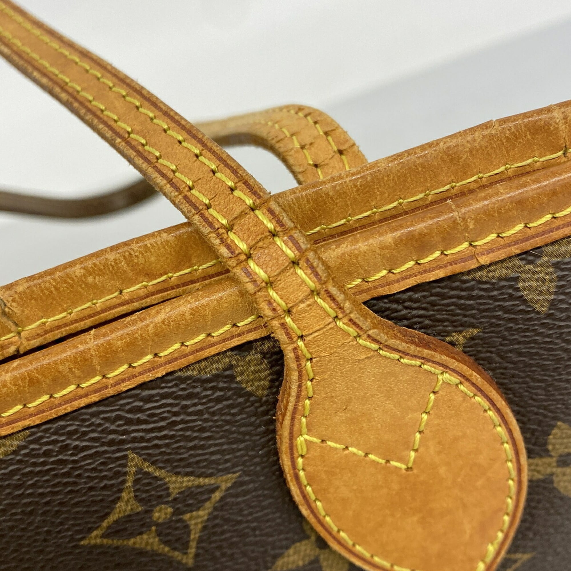 Louis Vuitton Brown Tote Bag (Pre-Owned)