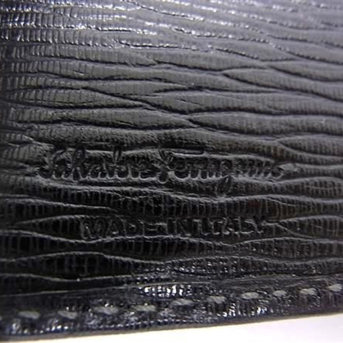Salvatore Ferragamo Black Leather Wallet (Bi-Fold) (Pre-Owned)