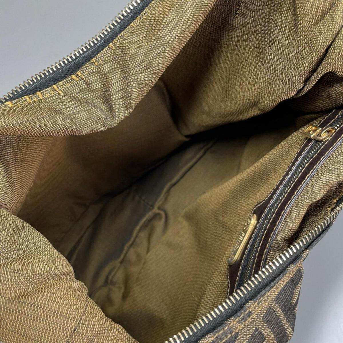 Fendi Zucca Brown Canvas Shoulder Bag (Pre-Owned)
