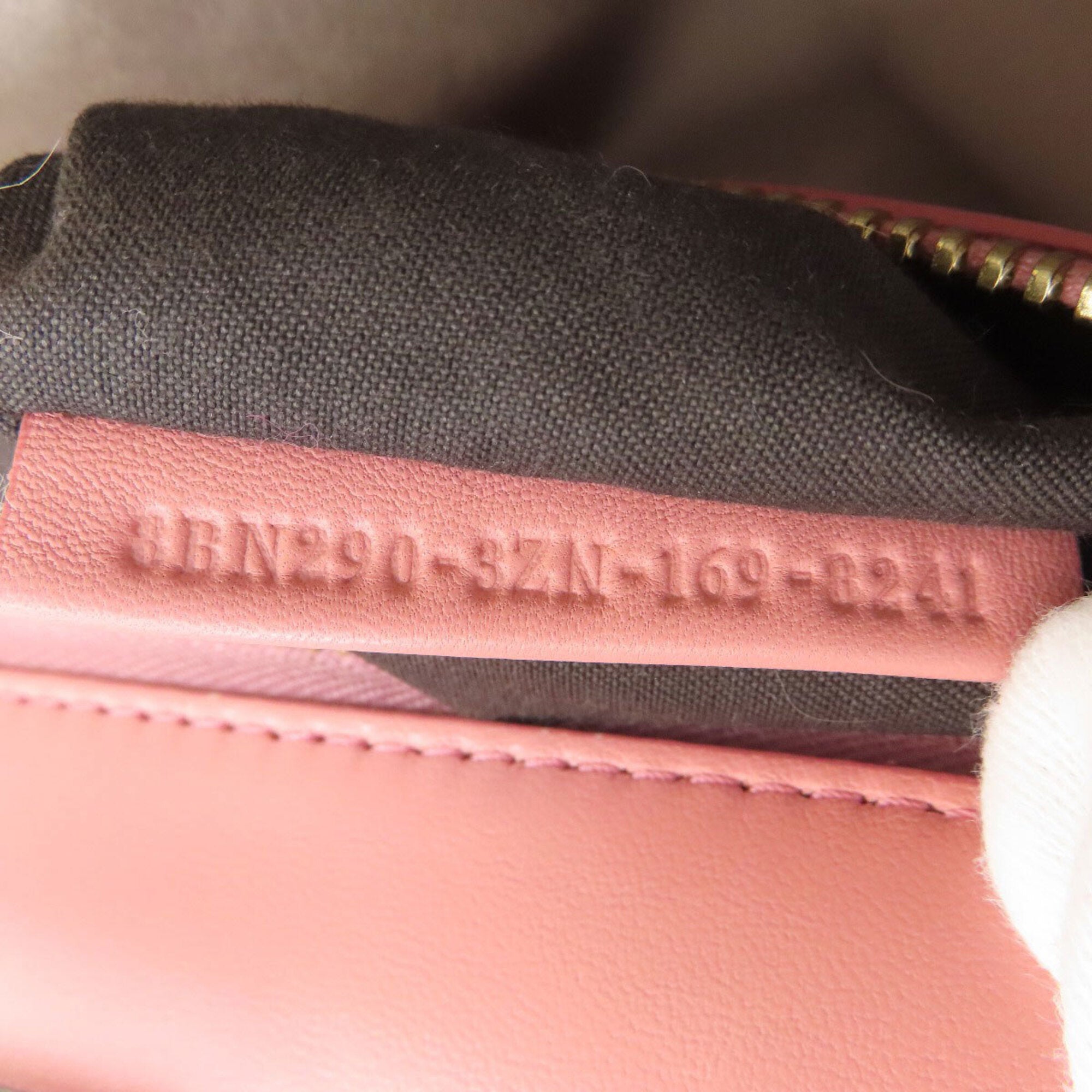 Fendi Light Gray Leather Handbag (Pre-Owned)