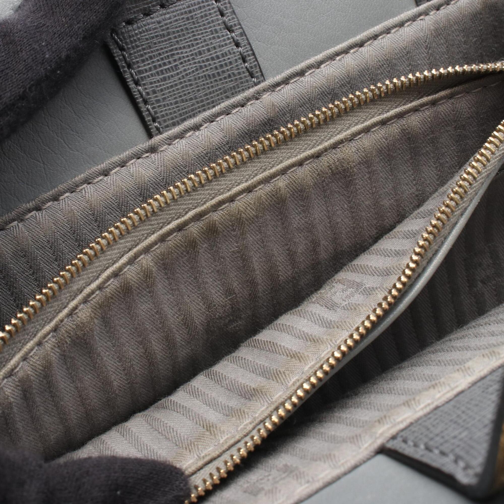 Fendi Gray Leather Handbag (Pre-Owned)