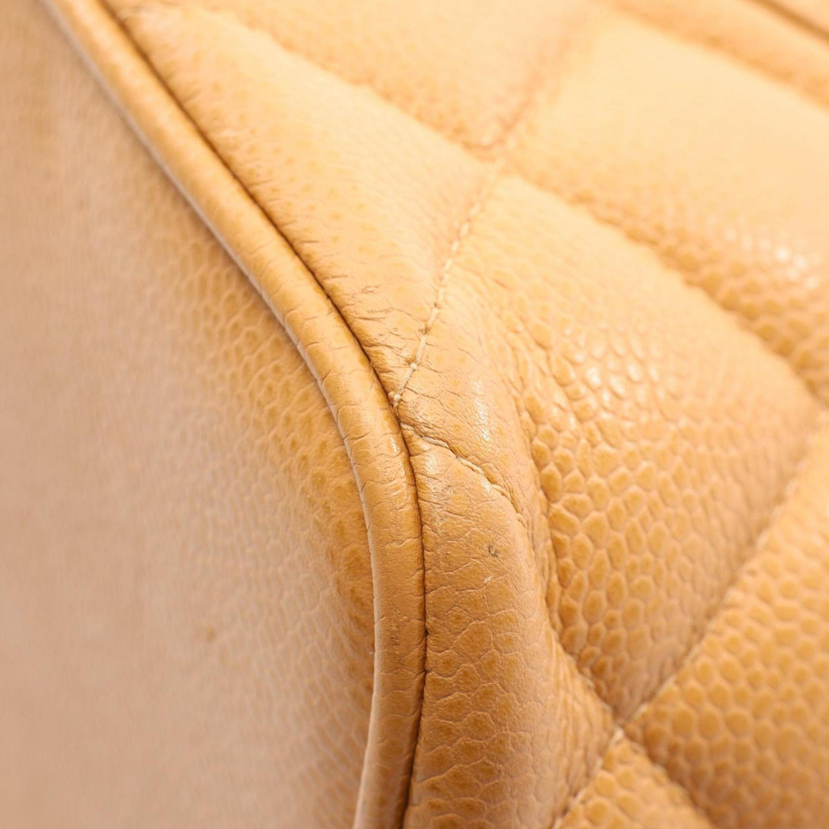 Chanel Beige Grained Calfskin Handbag Tote Bag (Pre-Owned)