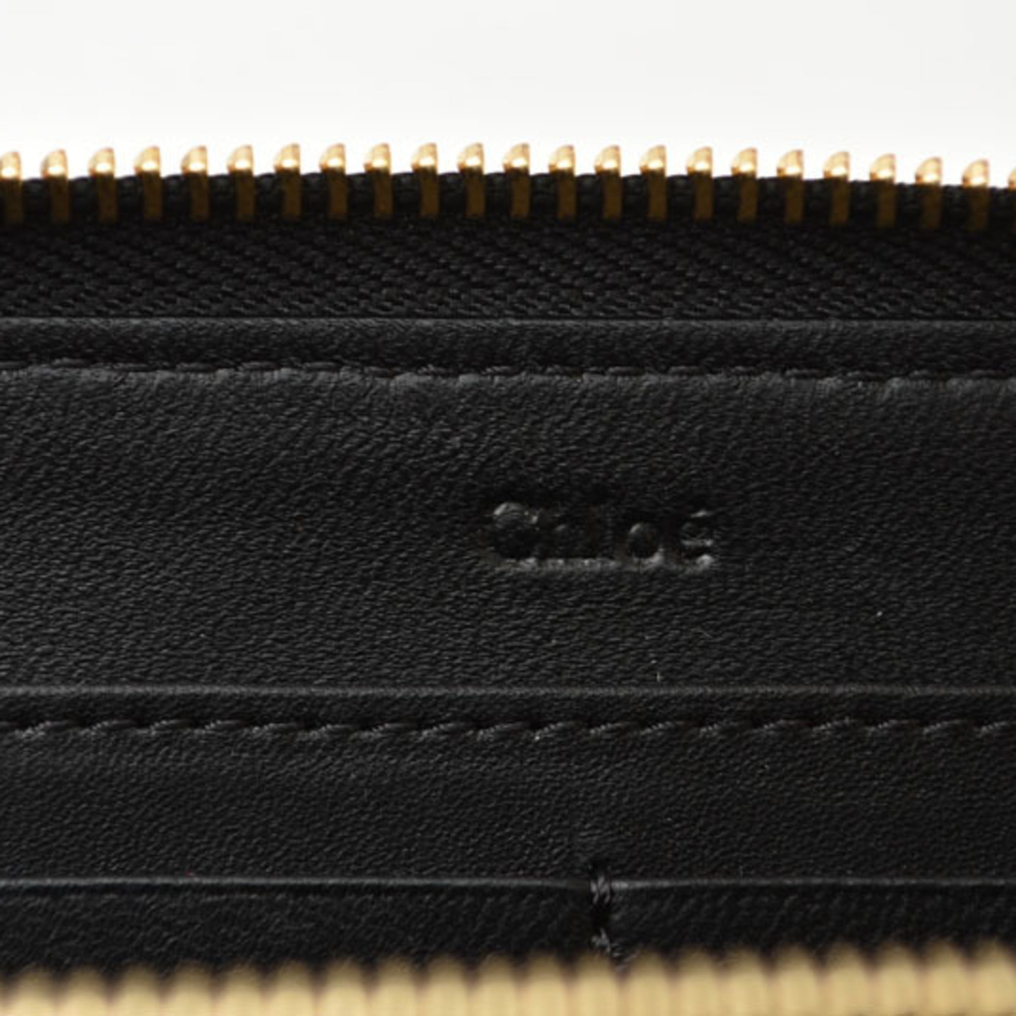 Chloé Black Leather Long Wallet (Bi-Fold) (Pre-Owned)