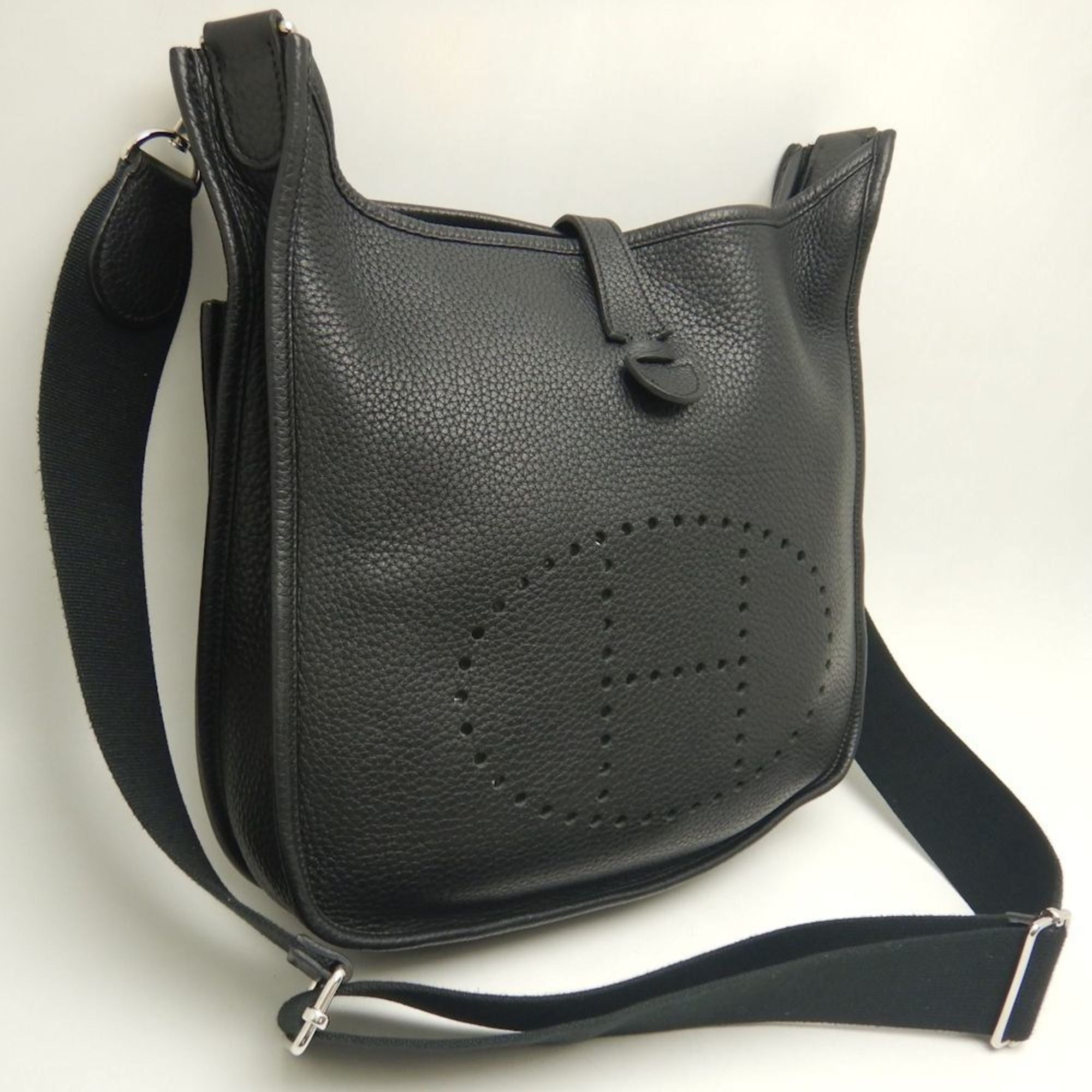 Hermes Black Taurillon Clemence Leather Shoulder Bag (Pre-Owned)