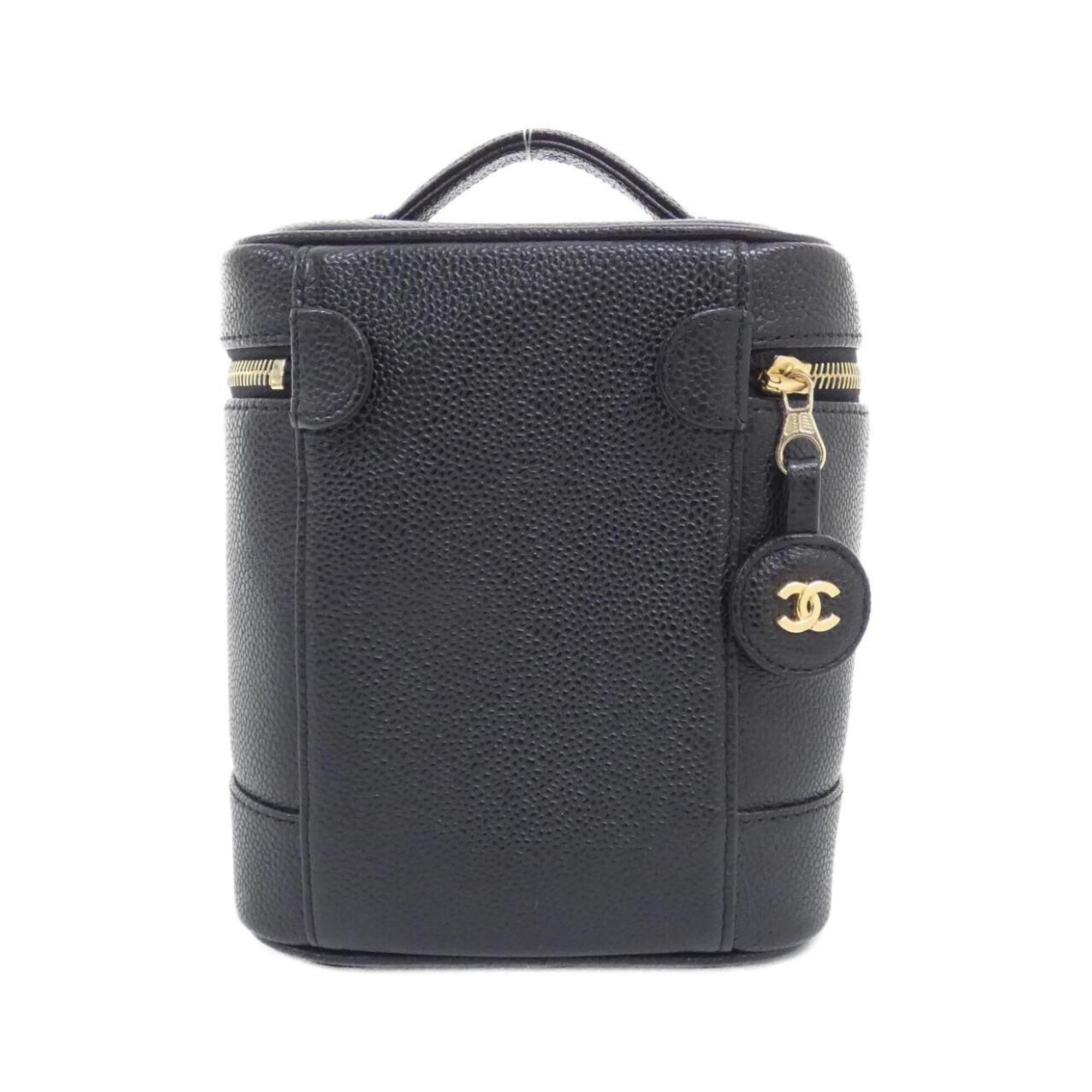 Chanel Black Grained Calfskin Handbag (Pre-Owned)
