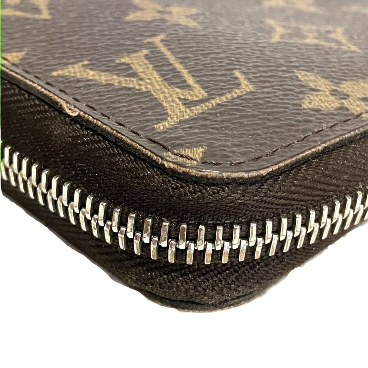 Louis Vuitton Brown Monogram Long Wallet (Bi-Fold) (Pre-Owned)