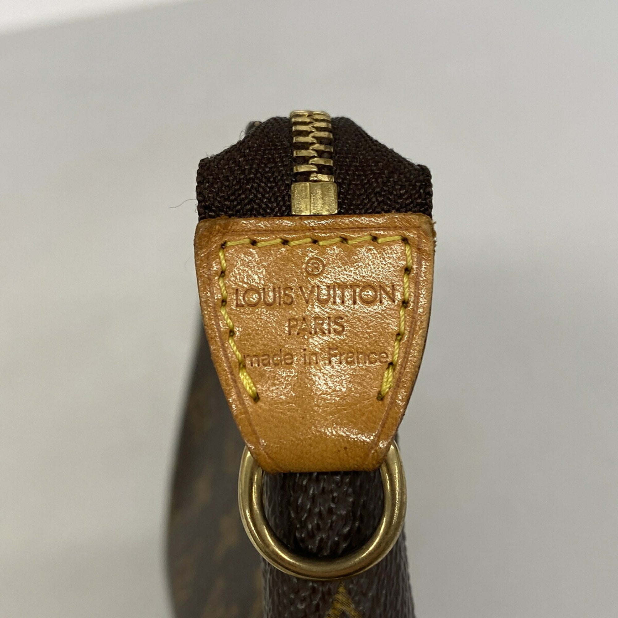 Louis Vuitton Brown Pouch (Pre-Owned)