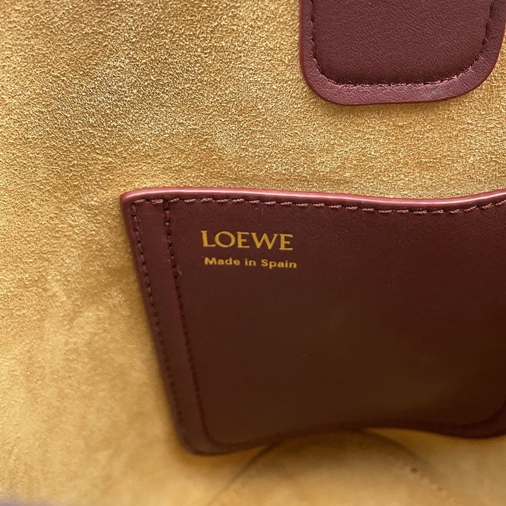 Loewe Bordeaux Leather Handbag Shoulder Bag (Pre-Owned)
