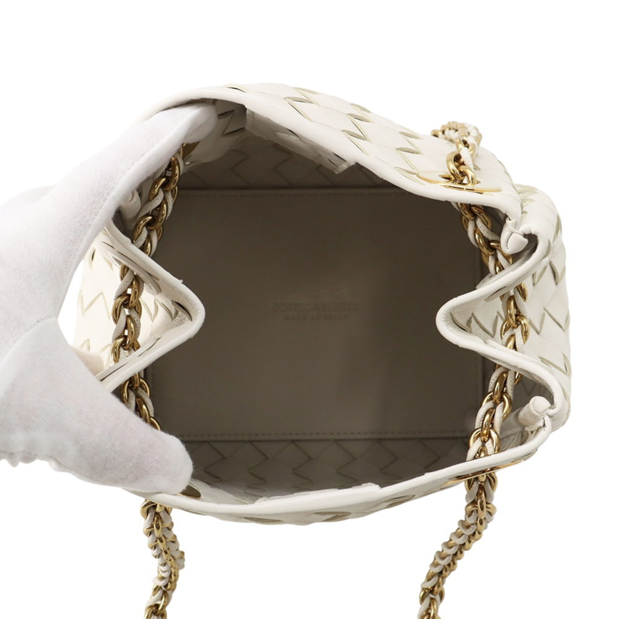 Bottega Veneta Intrecciato White Leather Handbag Shoulder Bag (Pre-Owned)