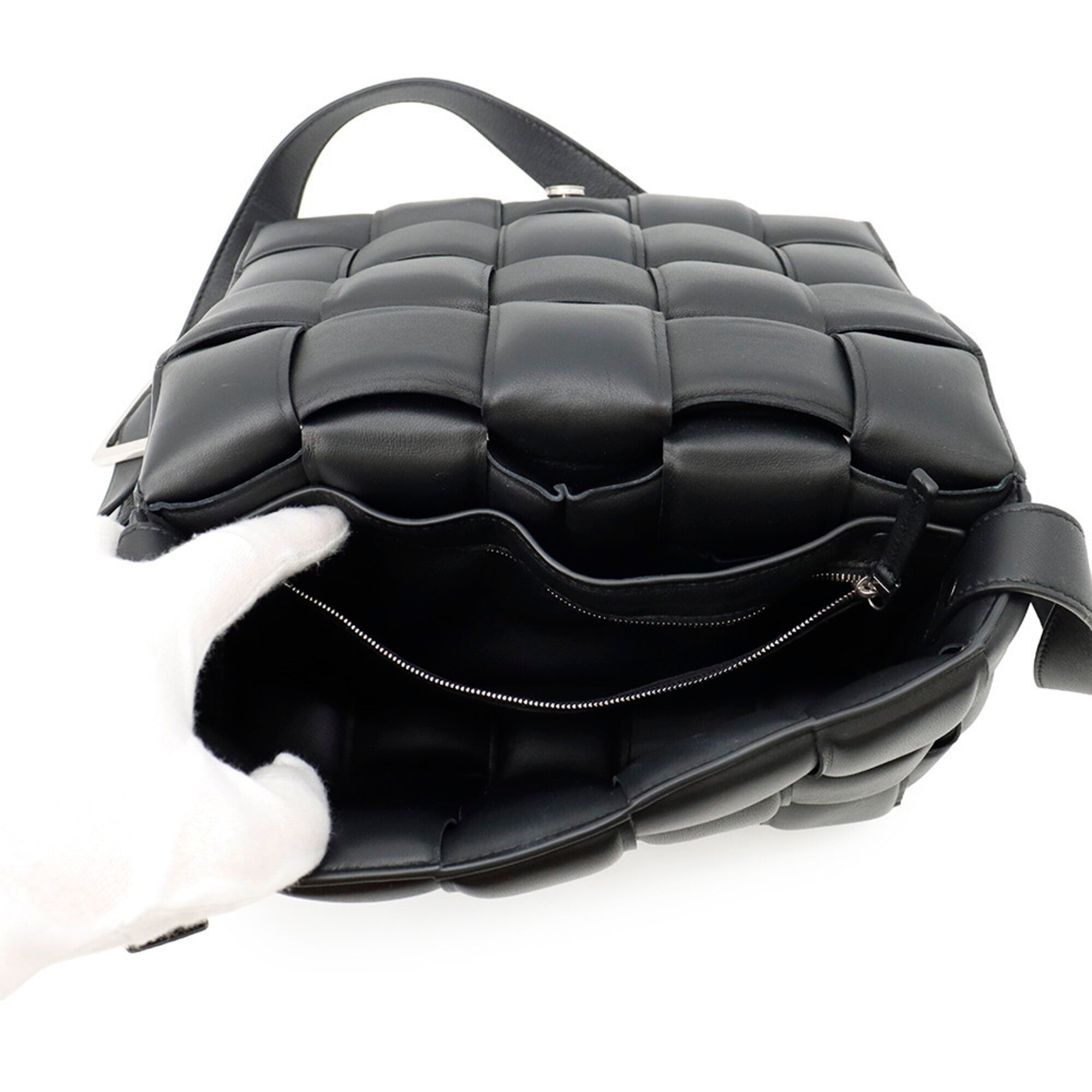 Bottega Veneta Black Leather Handbag Shoulder Bag (Pre-Owned)