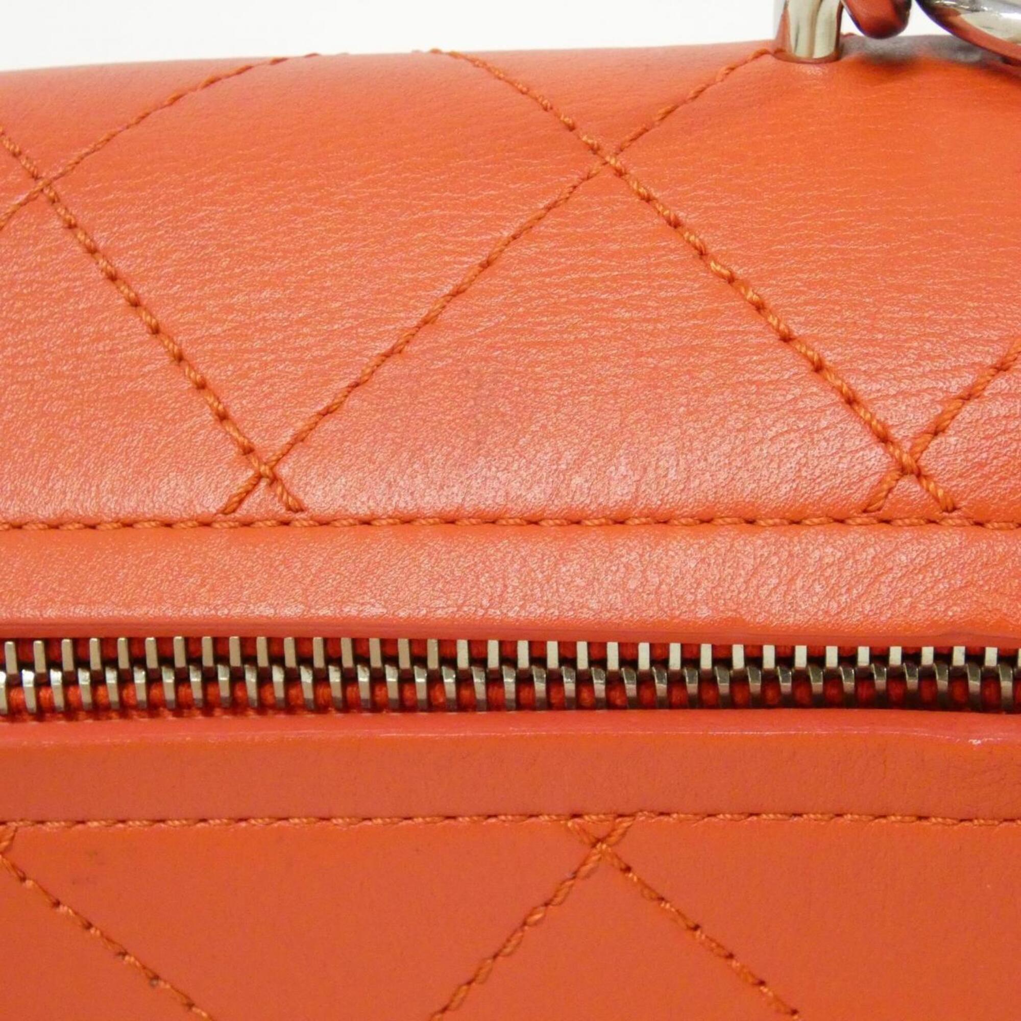 Chanel Red Color Leather Handbag (Pre-Owned)