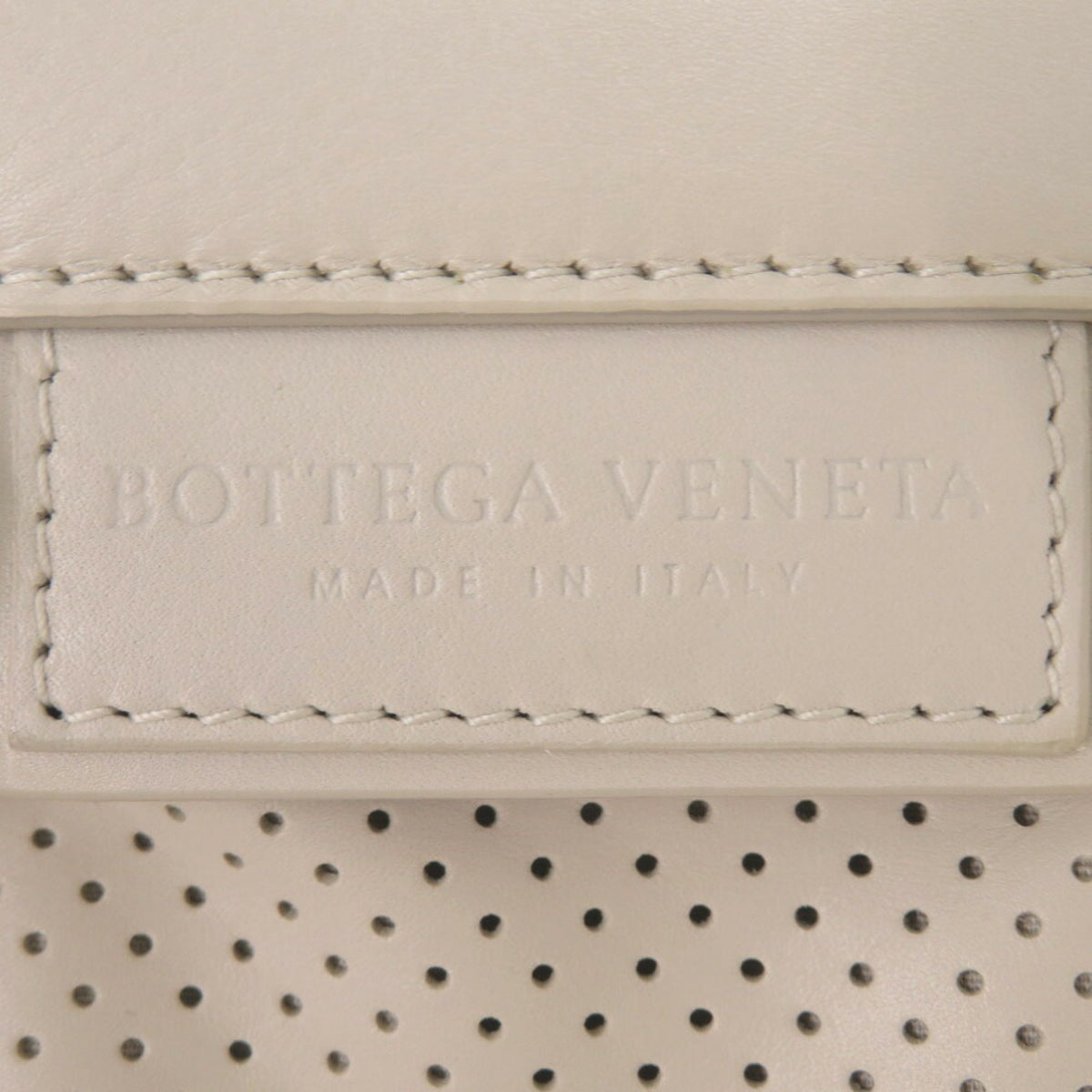 Bottega Veneta Ivory Leather Shoulder Bag (Pre-Owned)