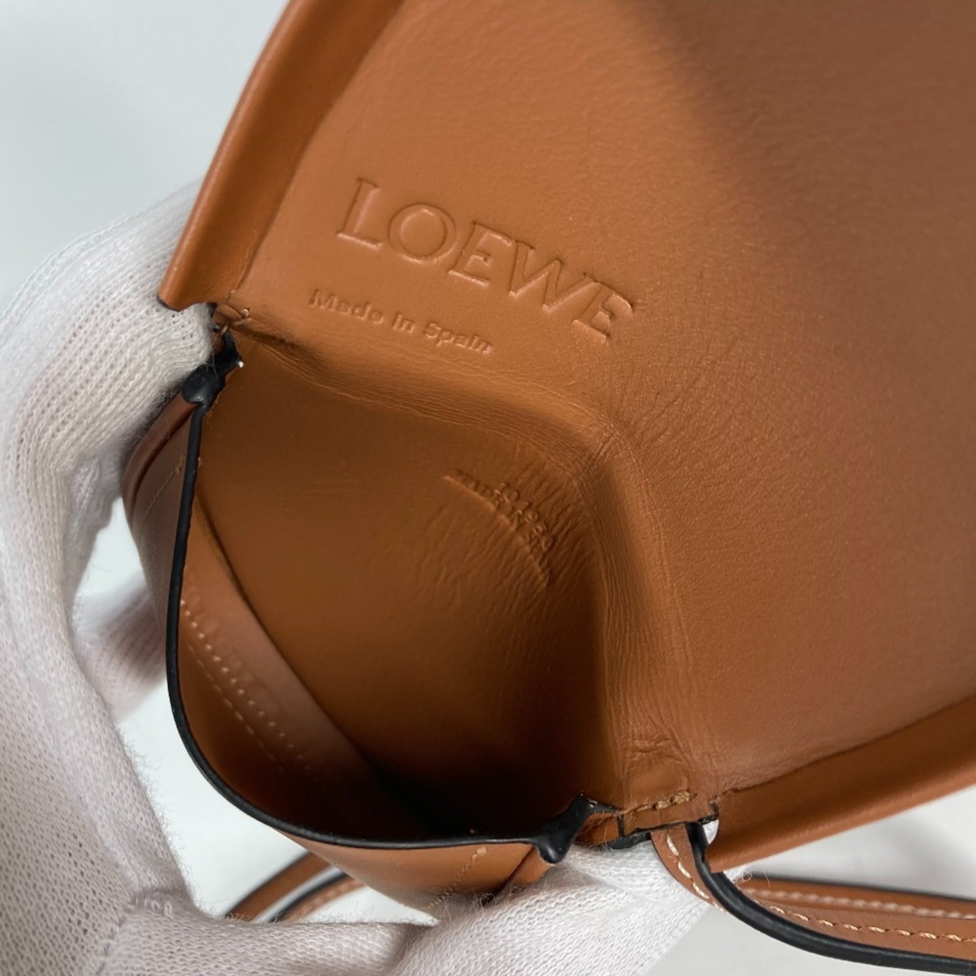 Loewe Brown Leather Coin Purse/Coin Case (Pre-Owned)
