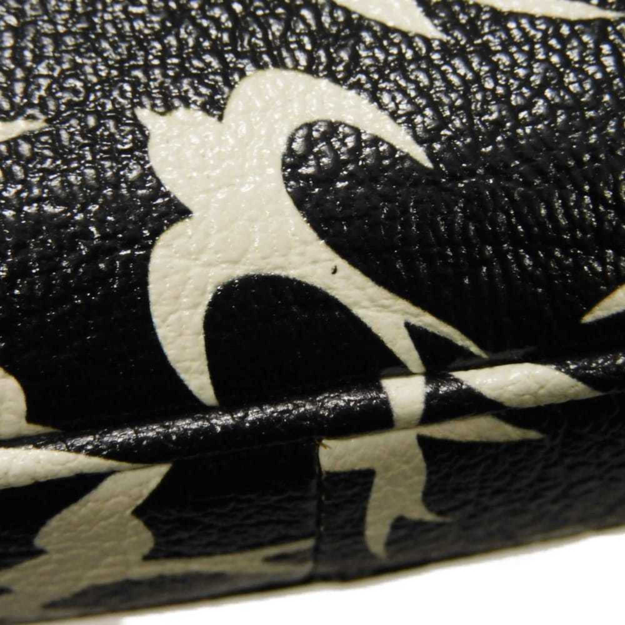 Miu Miu Black Leather Pochette Shoulder Bag (Pre-Owned)