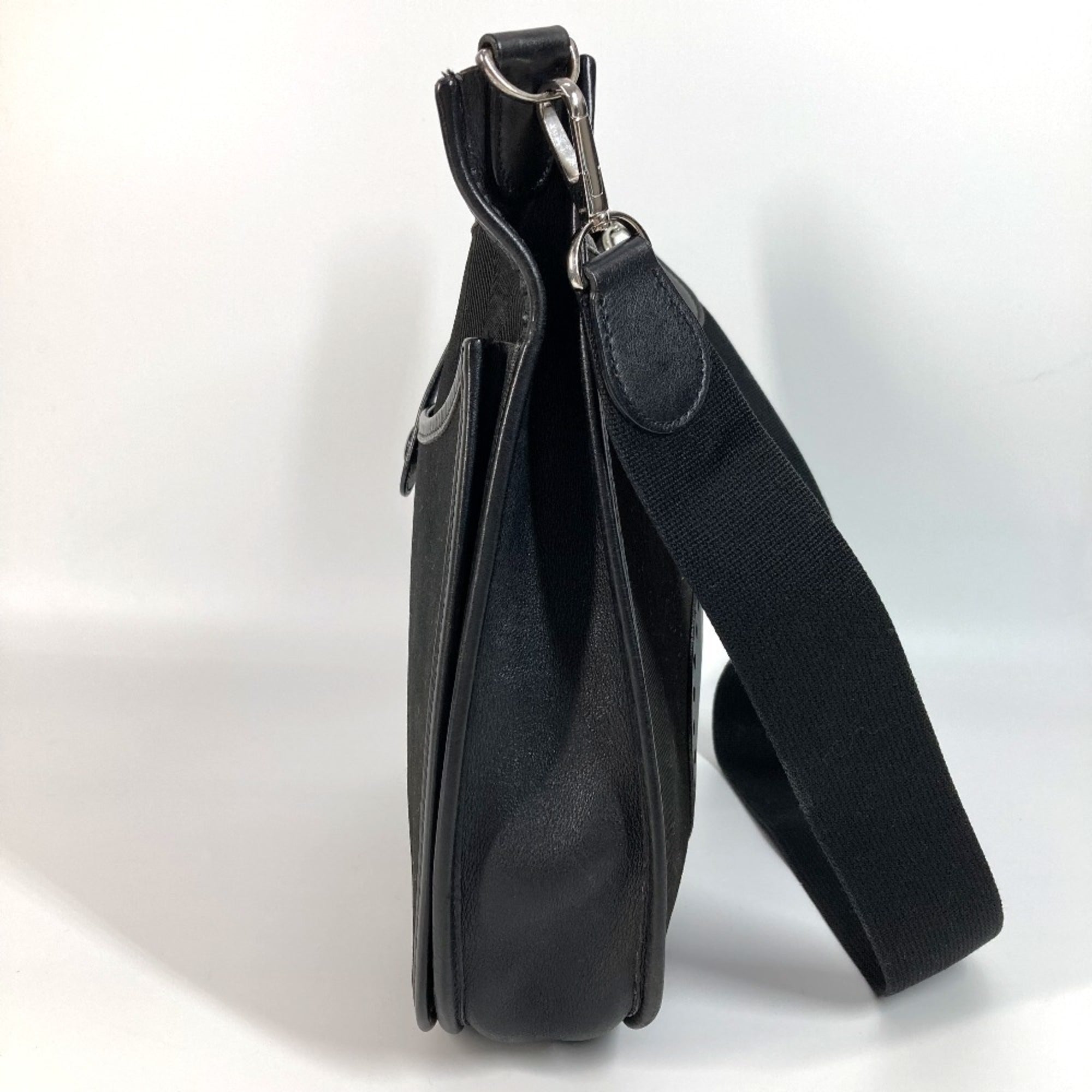 Hermes Black Leather Canvas Pochette Shoulder Bag (Pre-Owned)