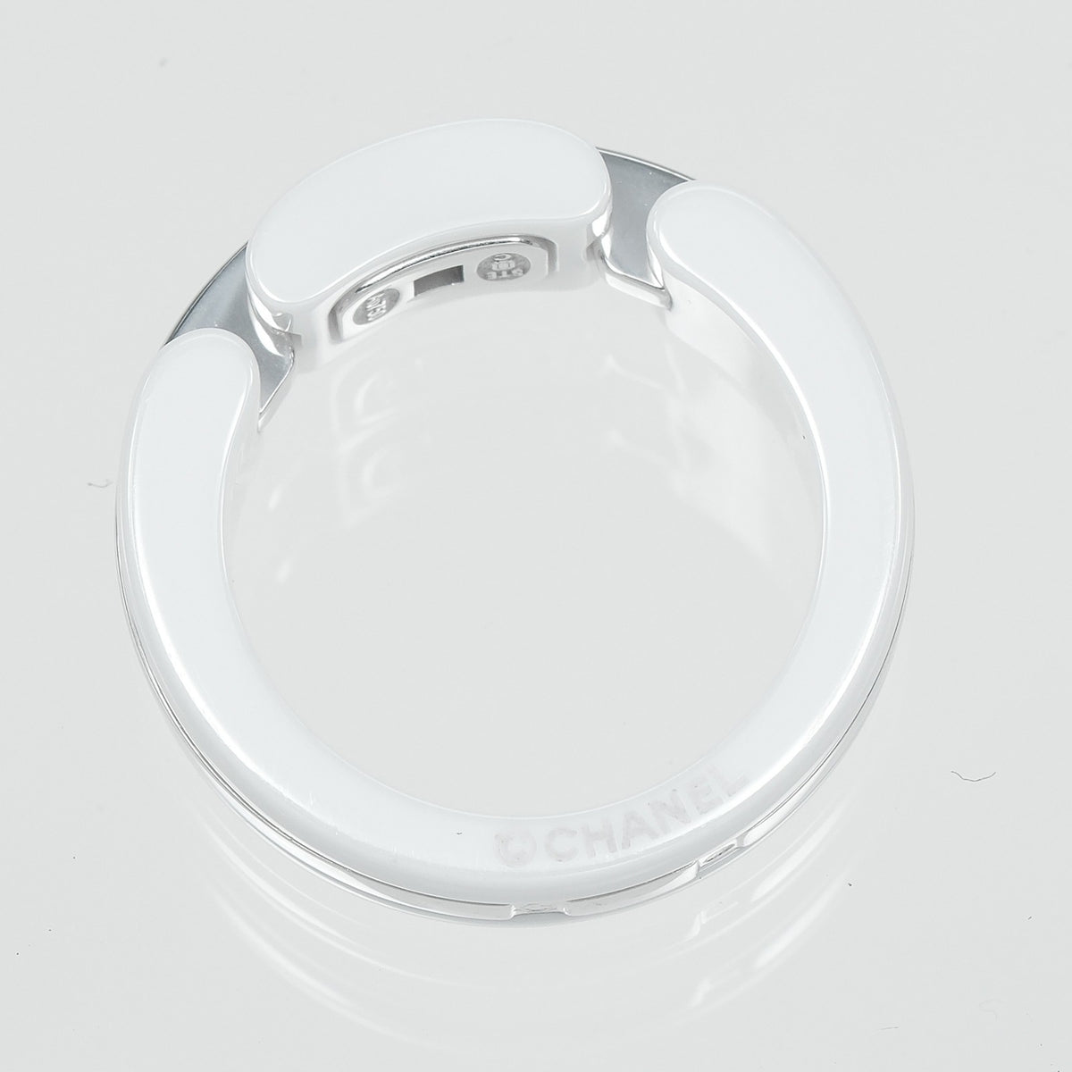 Chanel White Gold (18K) Ceramic Band Ring (Pre-Owned)