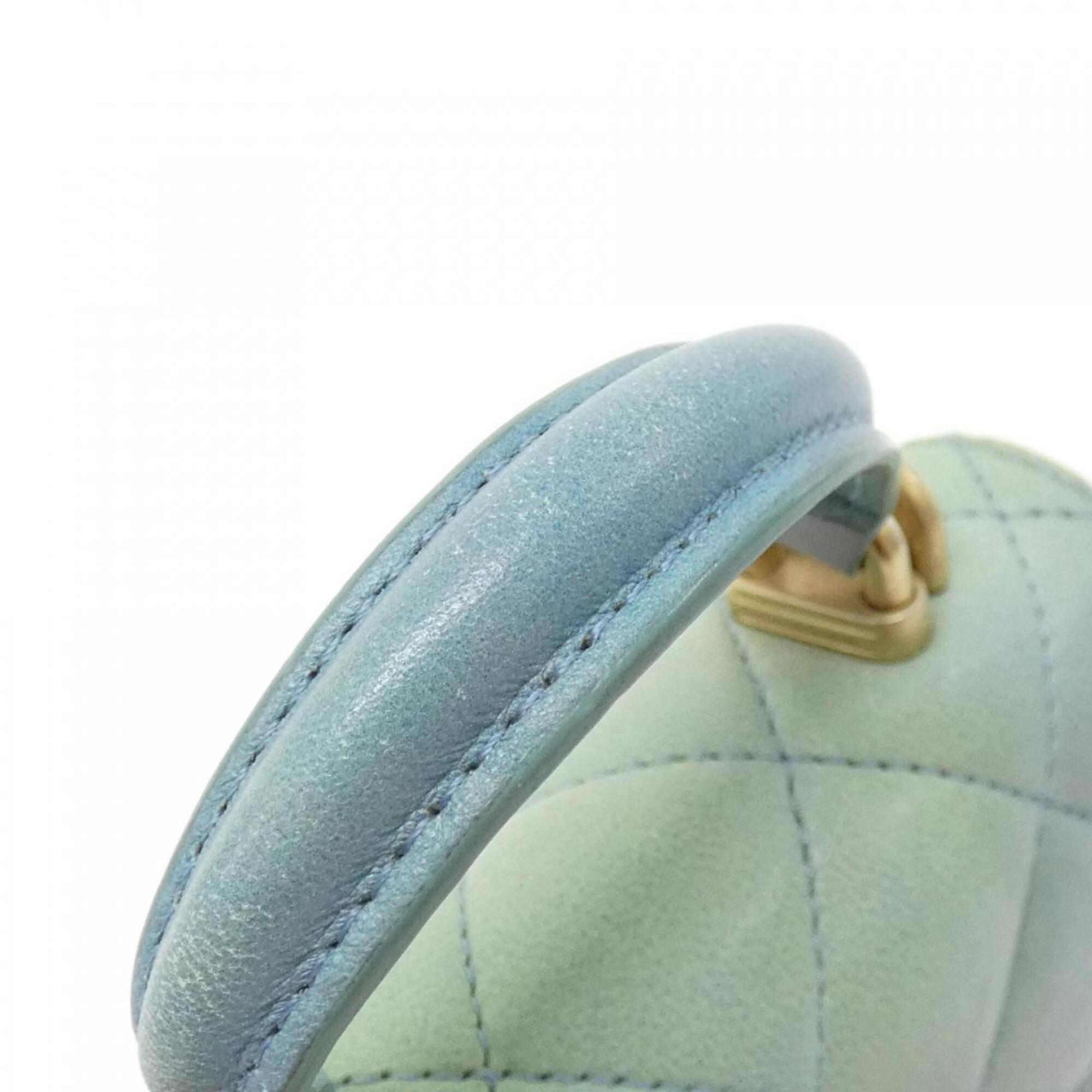 Chanel Green Leather Shoulder Bag (Pre-Owned)