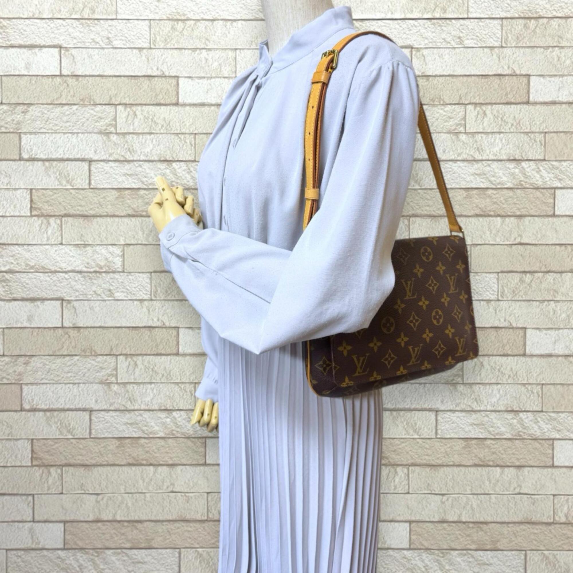 Louis Vuitton Monogram Brown Monogram Shoulder Bag (Pre-Owned)