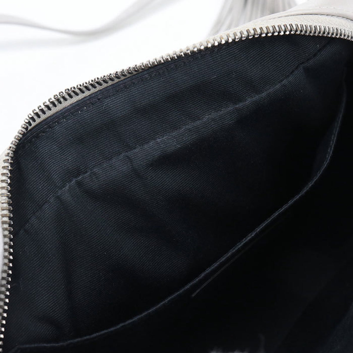Saint Laurent Gray Leather Shoulder Bag (Pre-Owned)