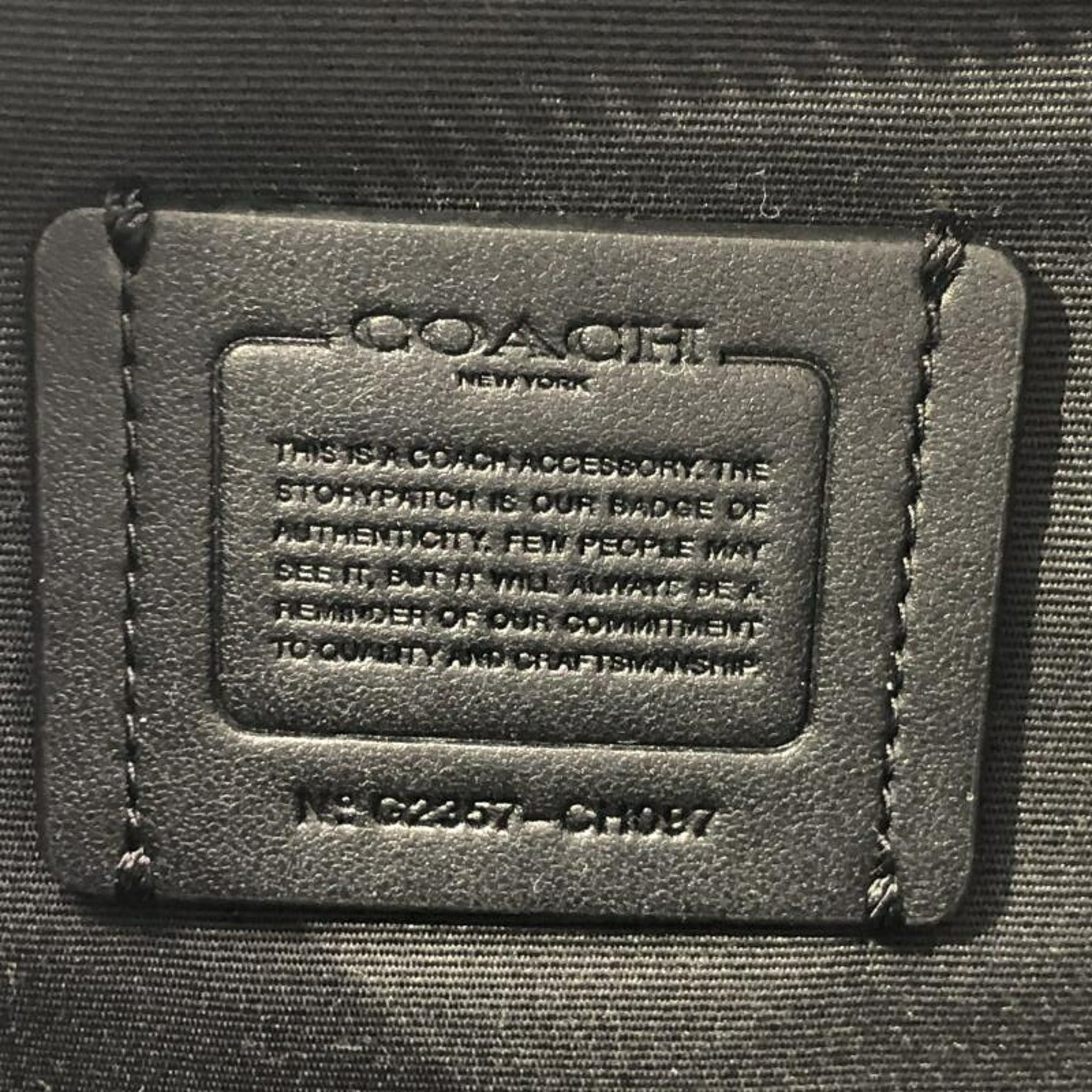 Coach Black Shoulder Bag (Pre-Owned)