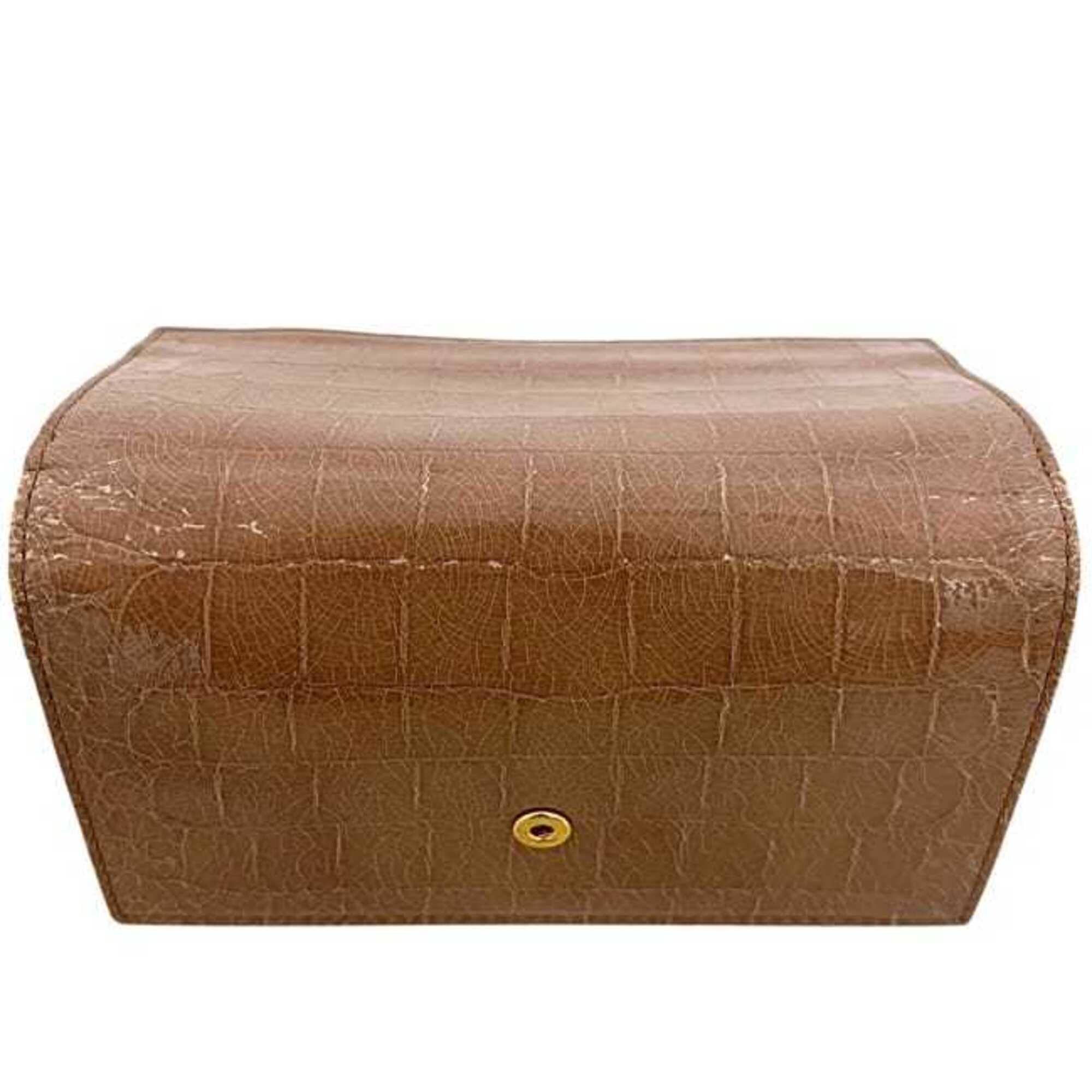 Miu Miu Beige Patent Leather Wallet (Bi-Fold) (Pre-Owned)