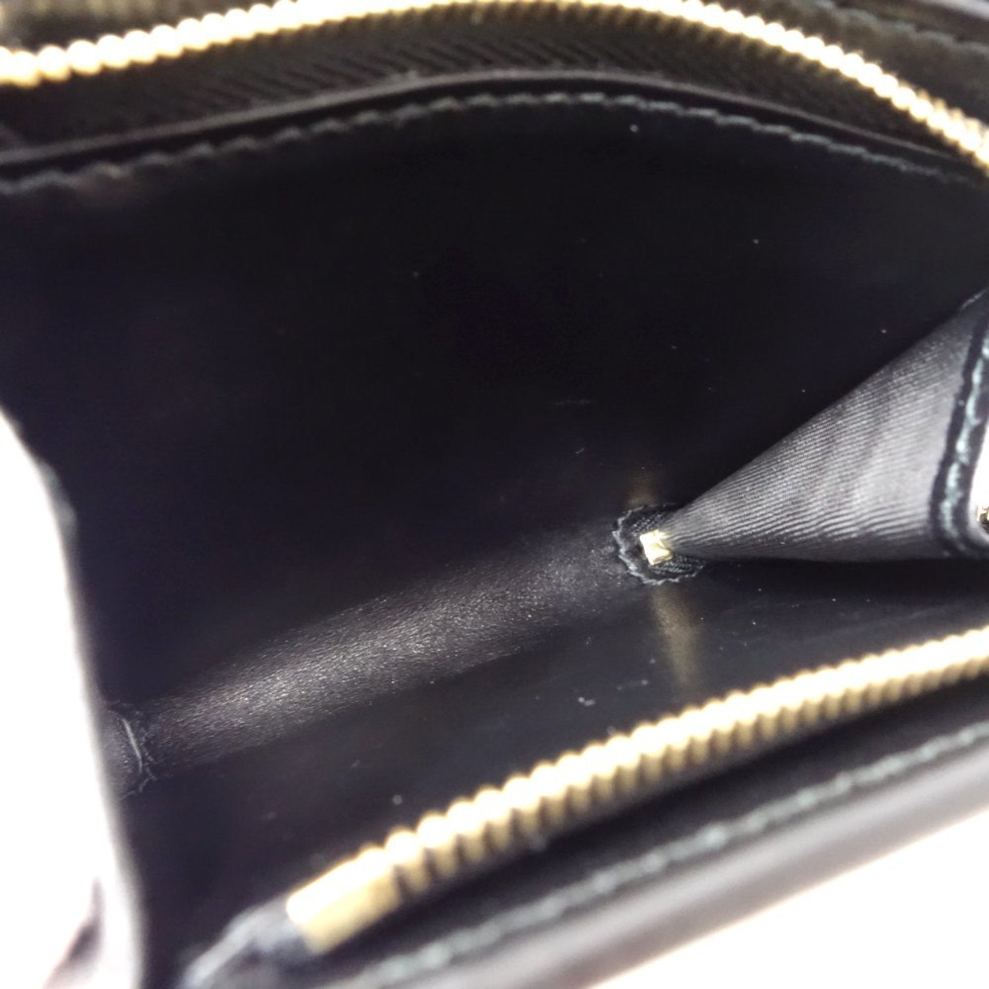 Gucci Black Leather Wallet (Bi-Fold) (Pre-Owned)
