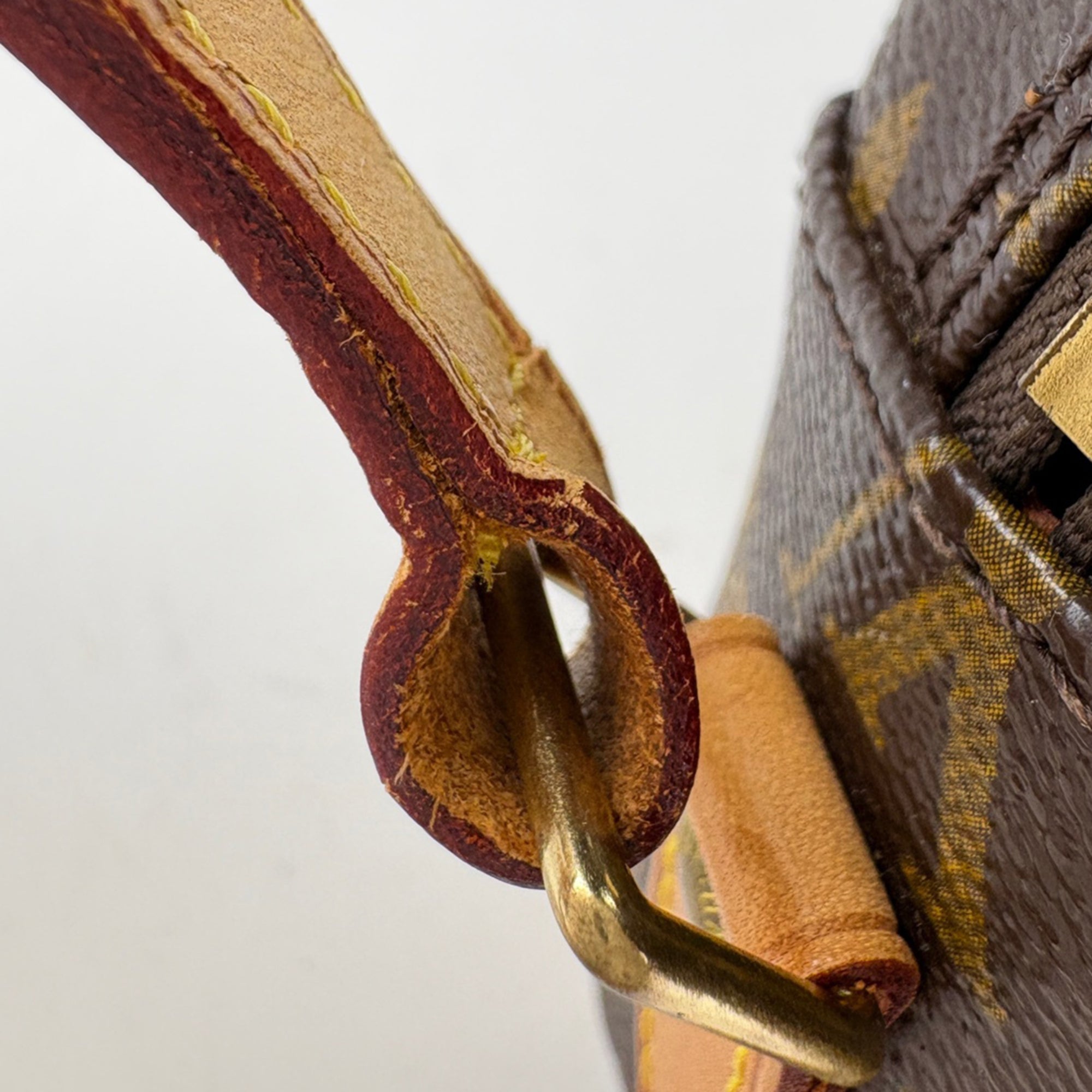 Louis Vuitton Brown Monogram Shoulder Bag (Pre-Owned)
