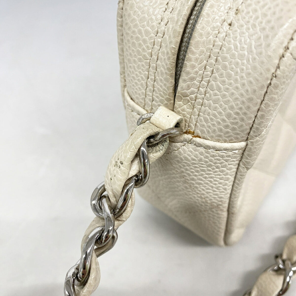 Chanel Ivory Grained Calfskin Shoulder Bag (Pre-Owned)